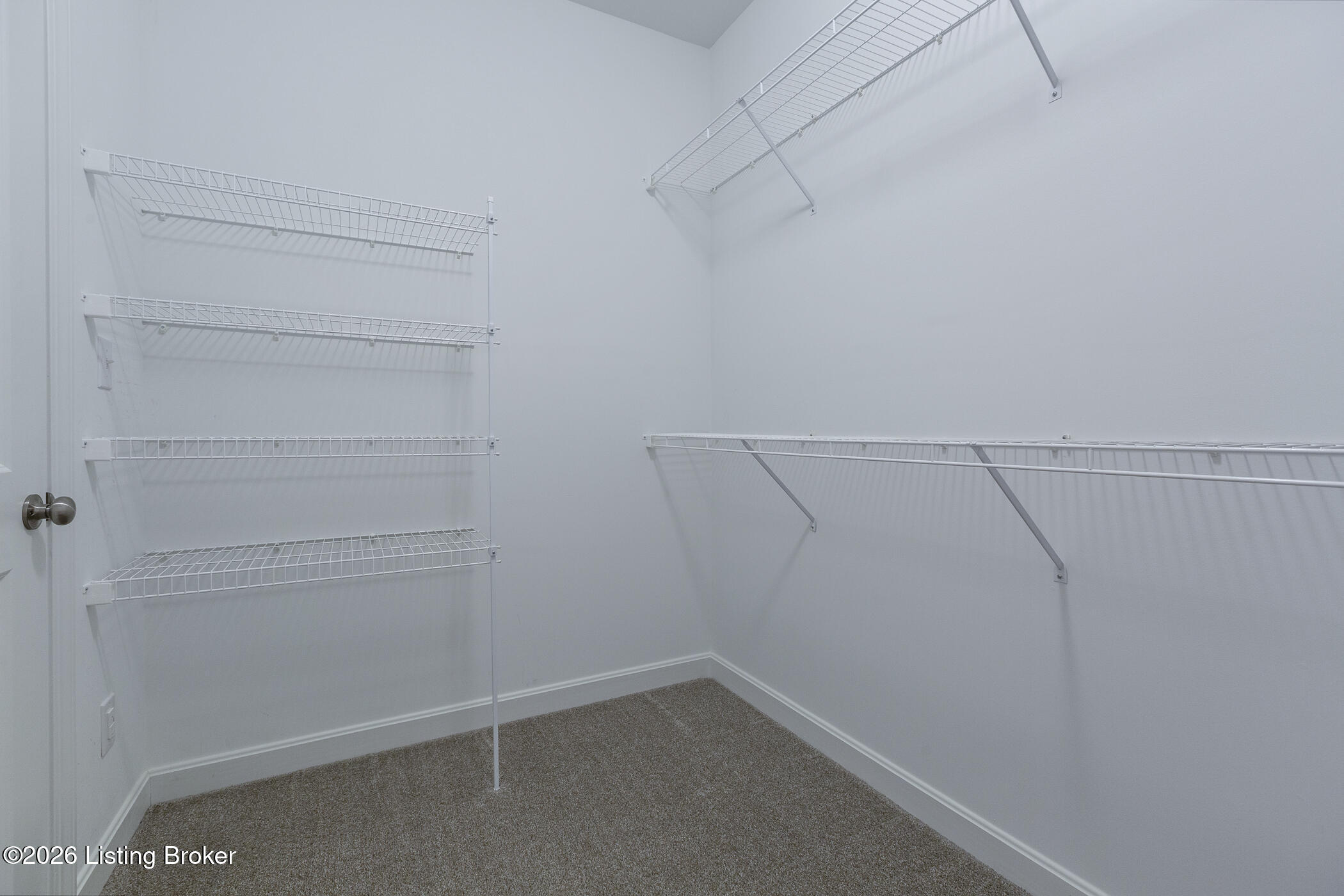 17216 Shakes Creek Dr Property Photo 25
