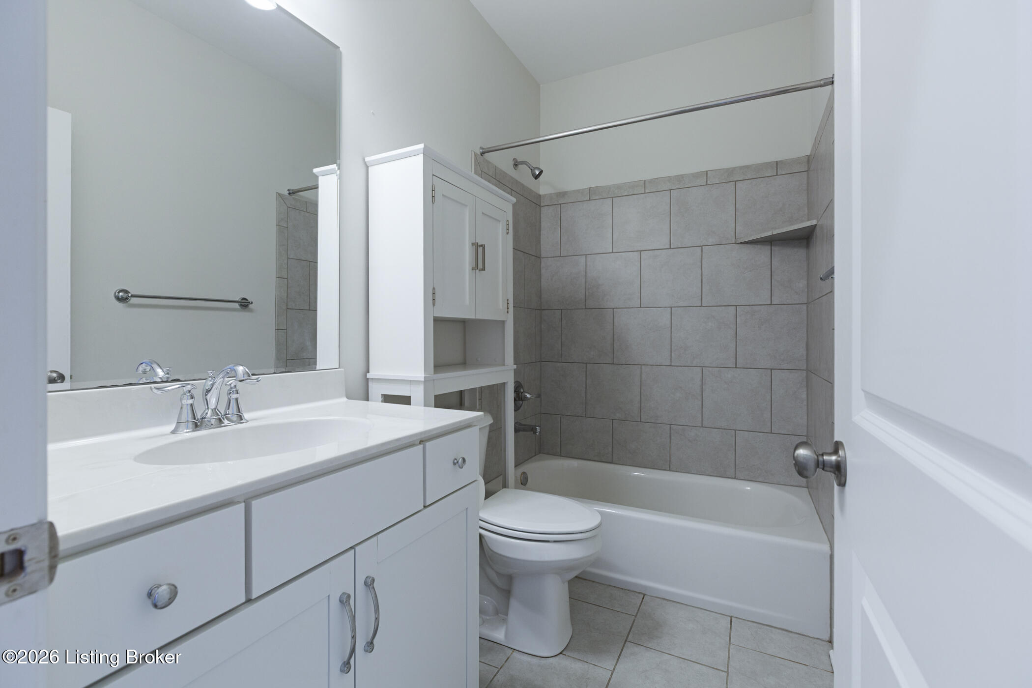 17216 Shakes Creek Dr Property Photo 34