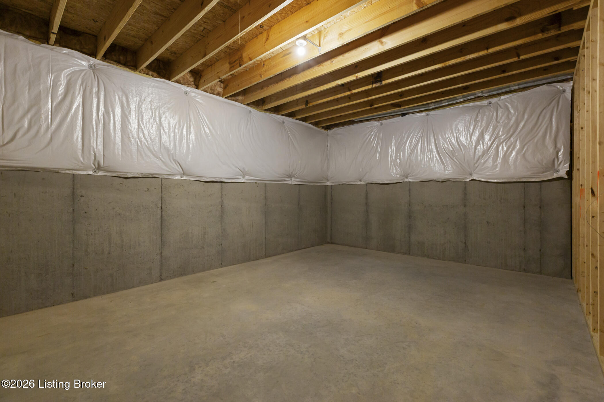 17216 Shakes Creek Dr Property Photo 45