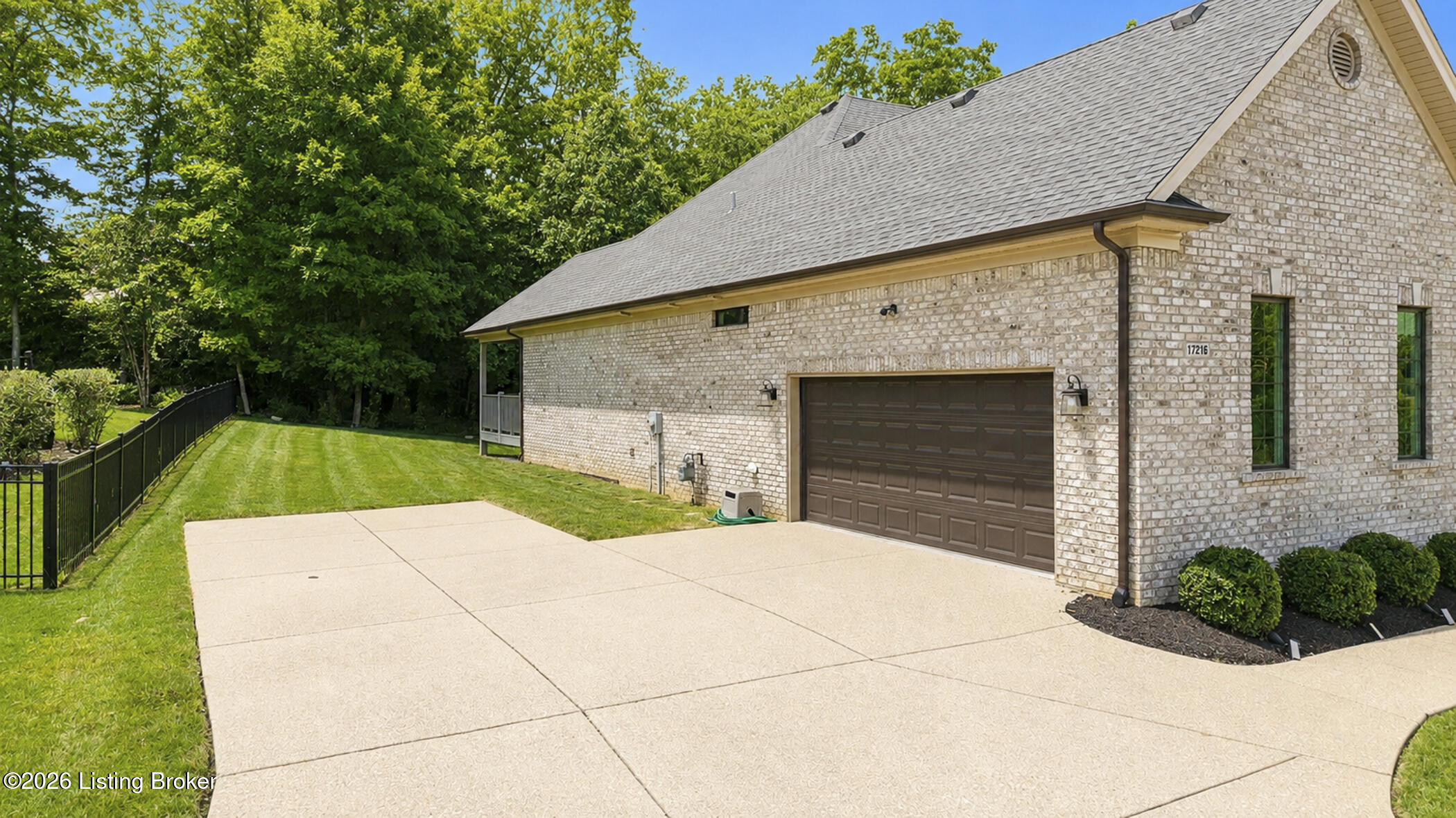 17216 Shakes Creek Dr Property Photo 58
