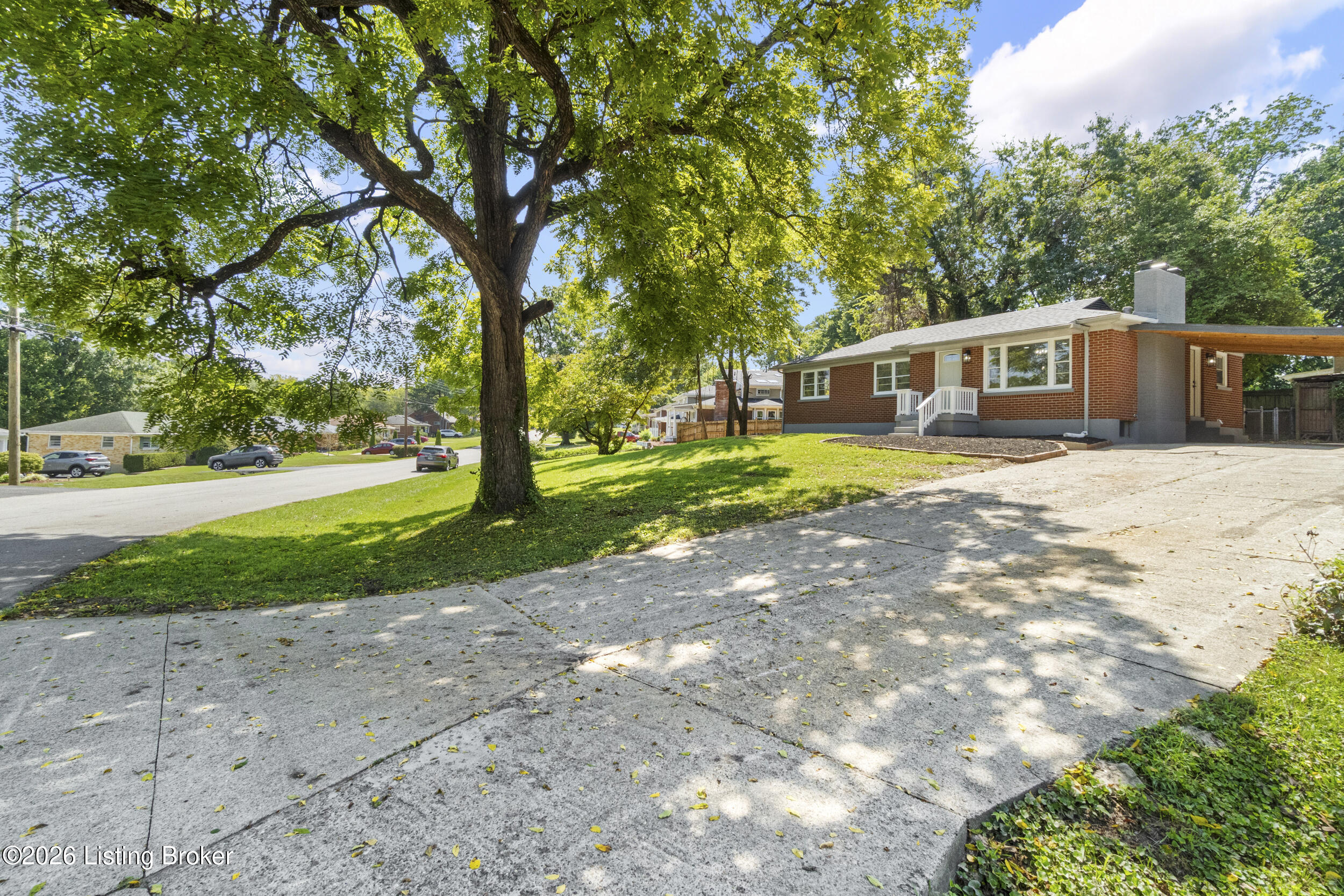 8309 Denise Dr Property Photo 4