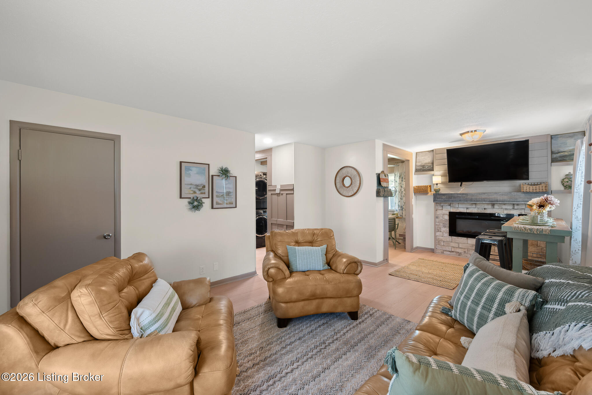 9105 Seaforth Dr Property Photo 10