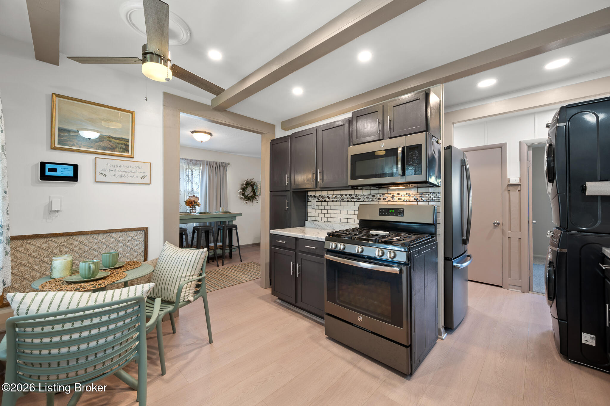 9105 Seaforth Dr Property Photo 17