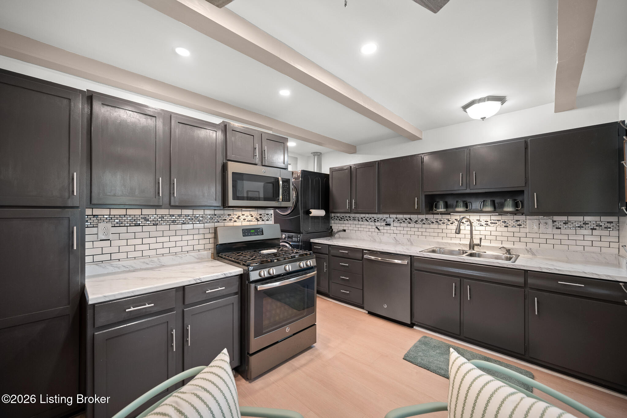 9105 Seaforth Dr Property Photo 19