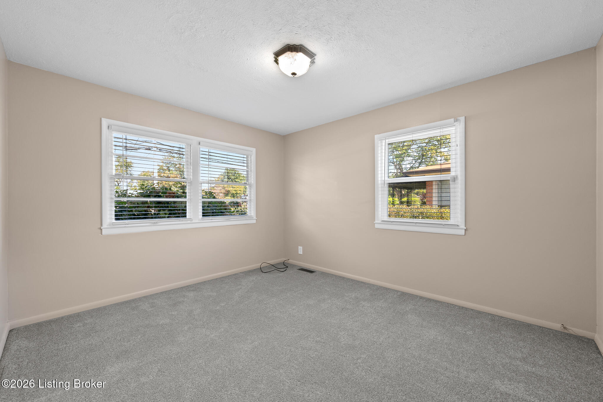 9105 Seaforth Dr Property Photo 21