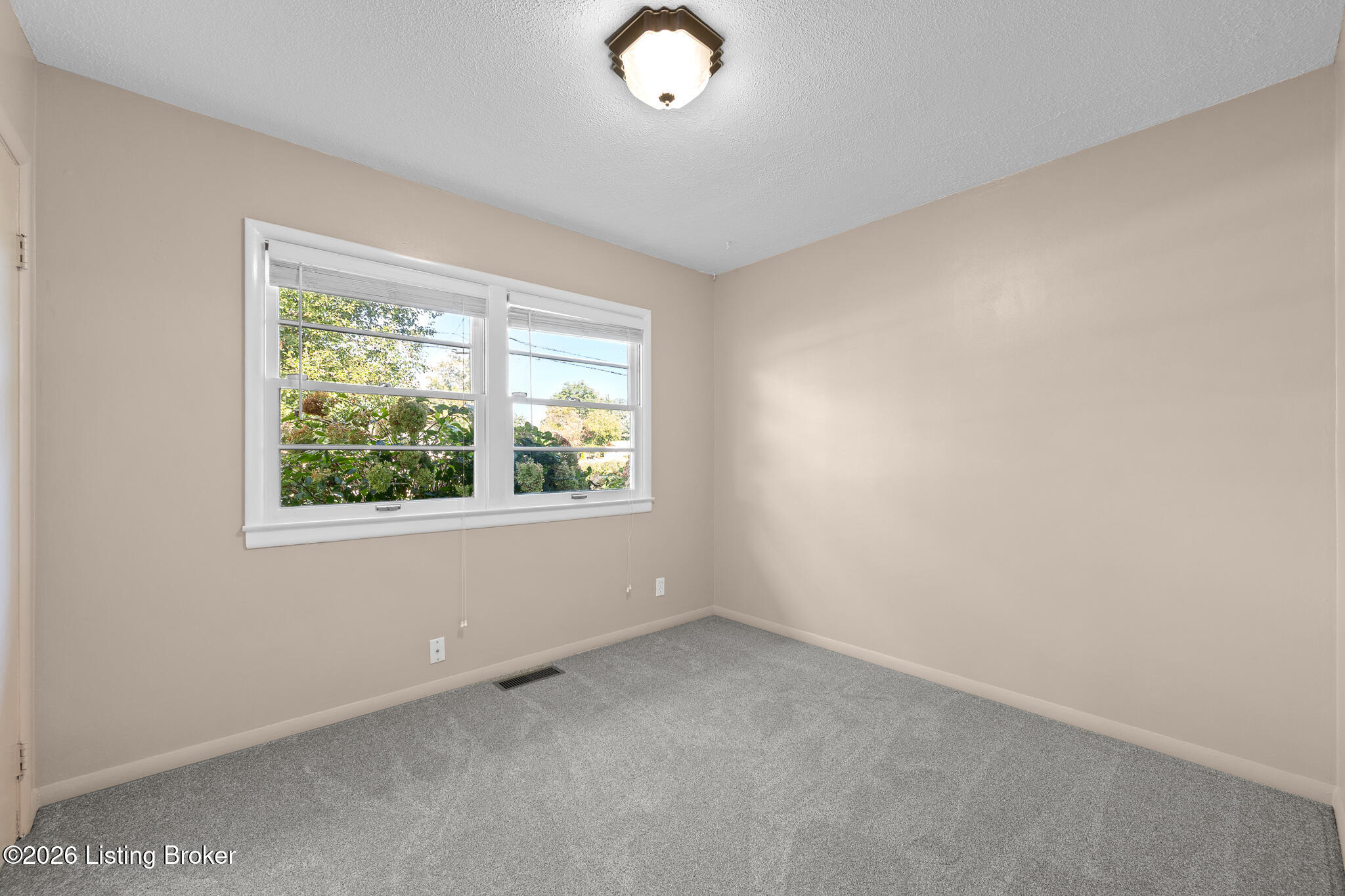 9105 Seaforth Dr Property Photo 22