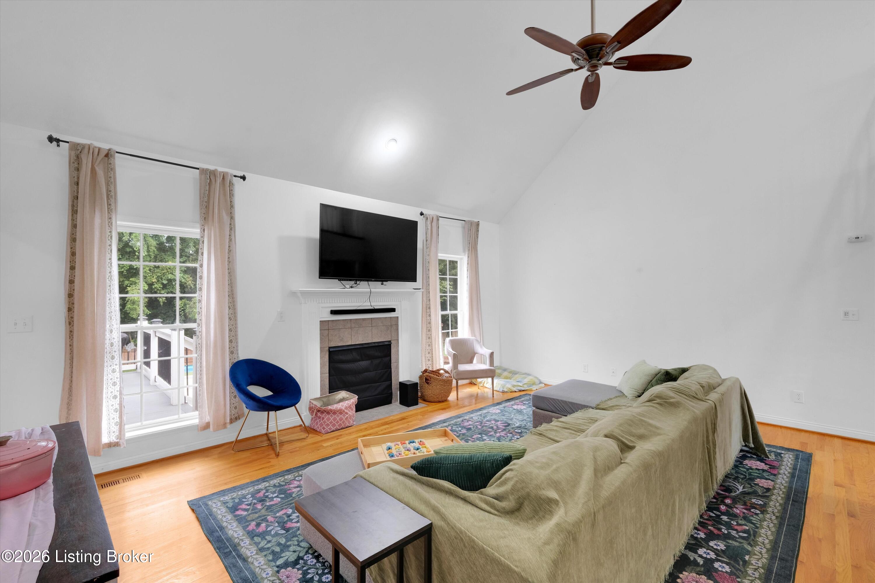 4545 Cherry Forest Cir Property Photo 4