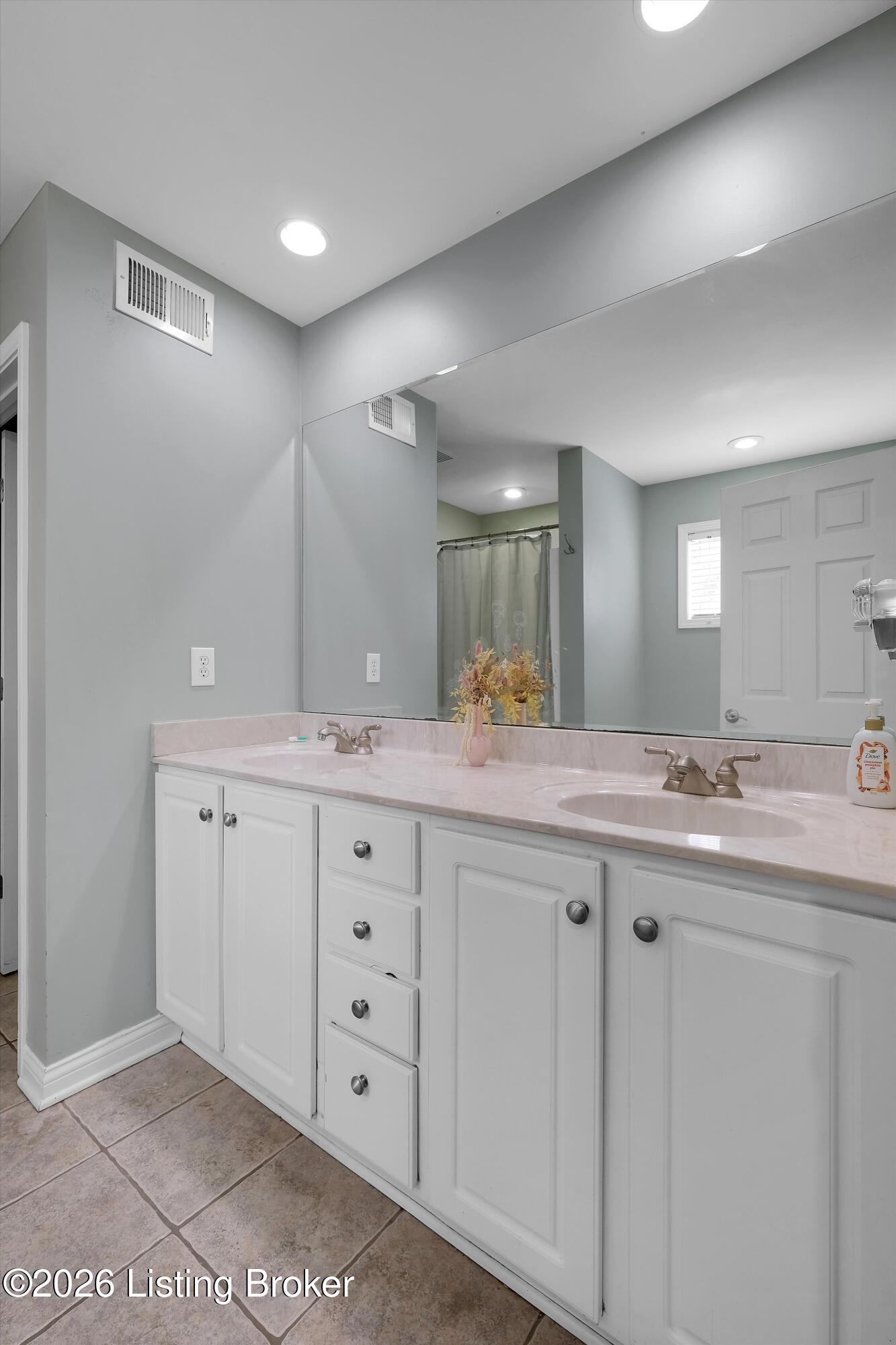 4545 Cherry Forest Cir Property Photo 13