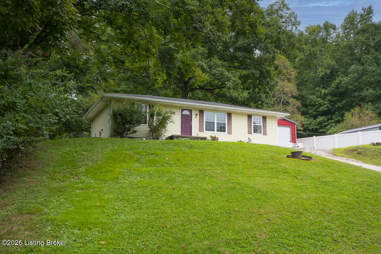 344 Lake Elmo Rd Property Photo 5