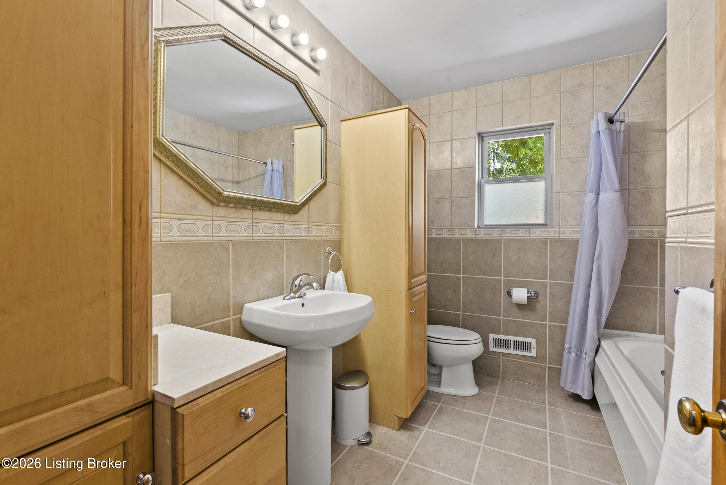 4501 Saint Rita Dr Property Photo 8