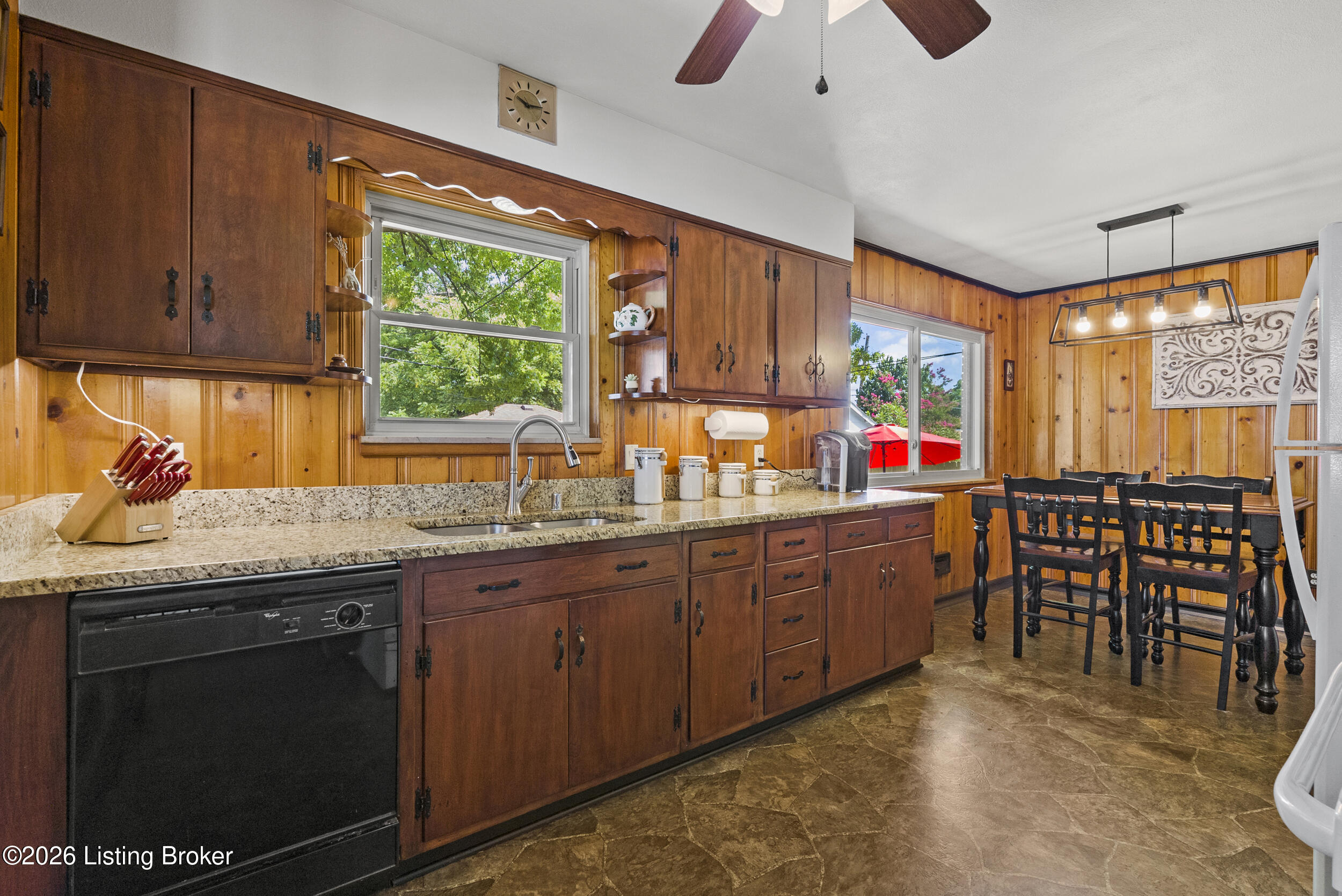 4501 Saint Rita Dr Property Photo 18