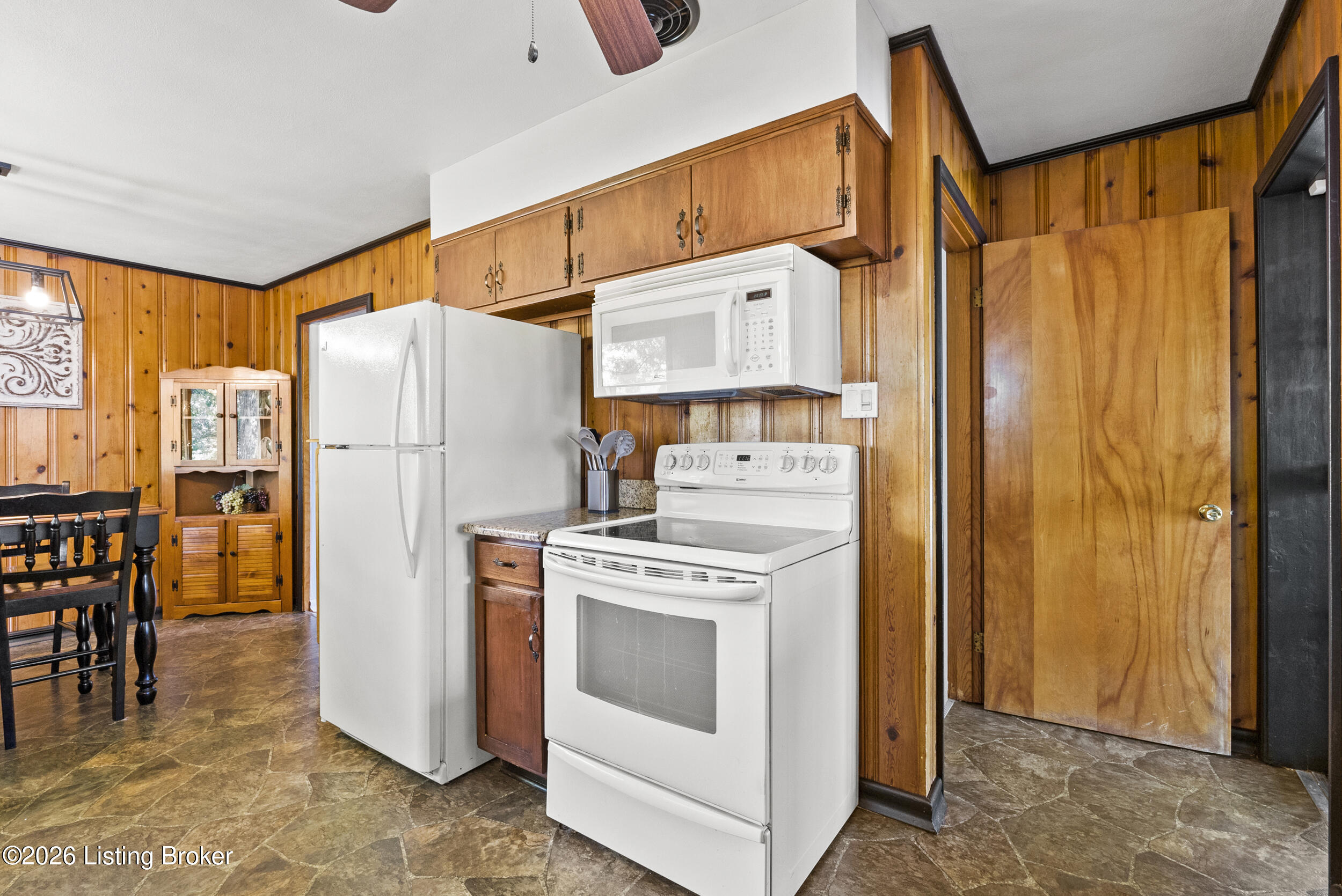 4501 Saint Rita Dr Property Photo 22