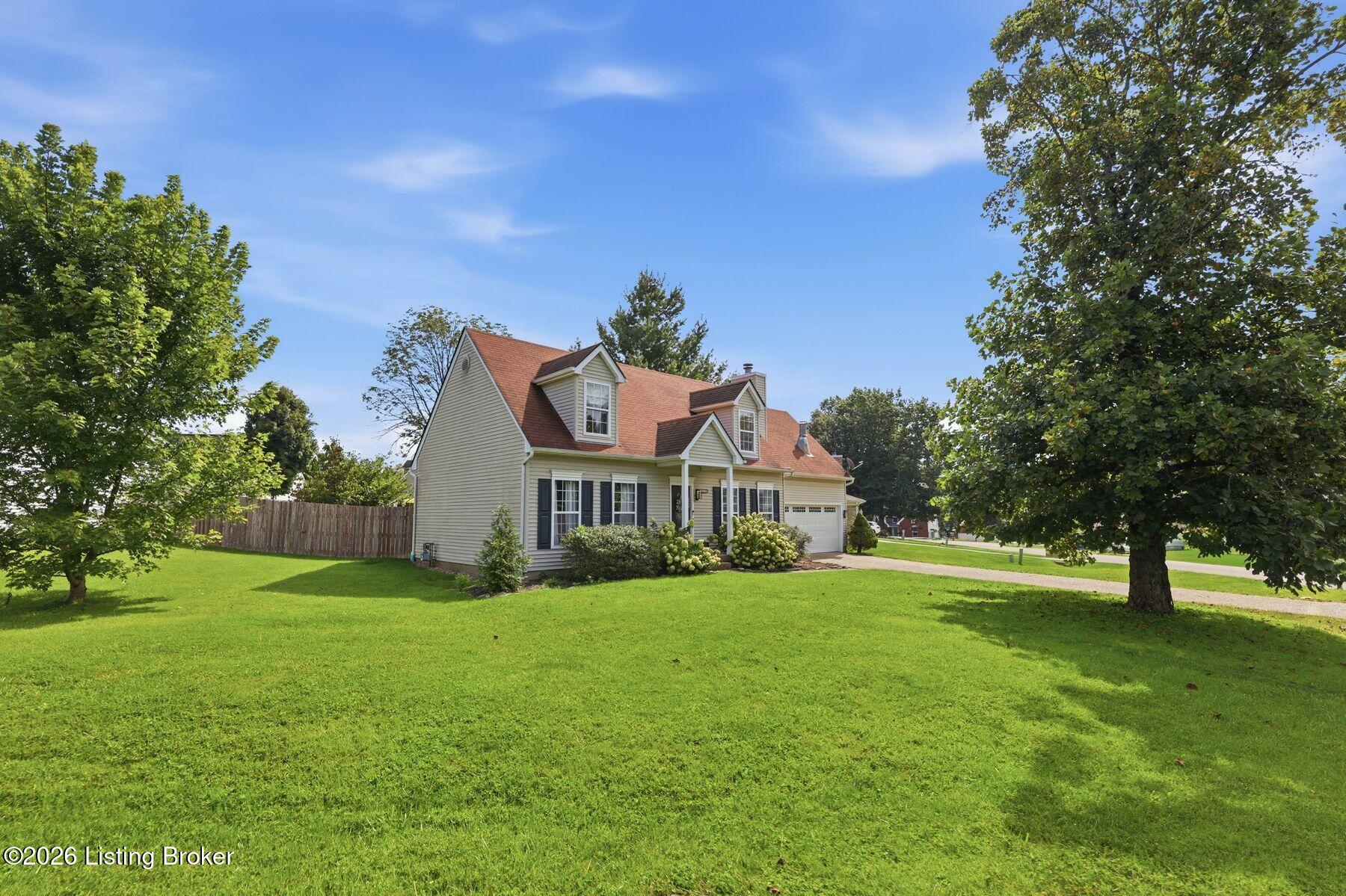 8613 Hickory Falls Ln Property Photo 2