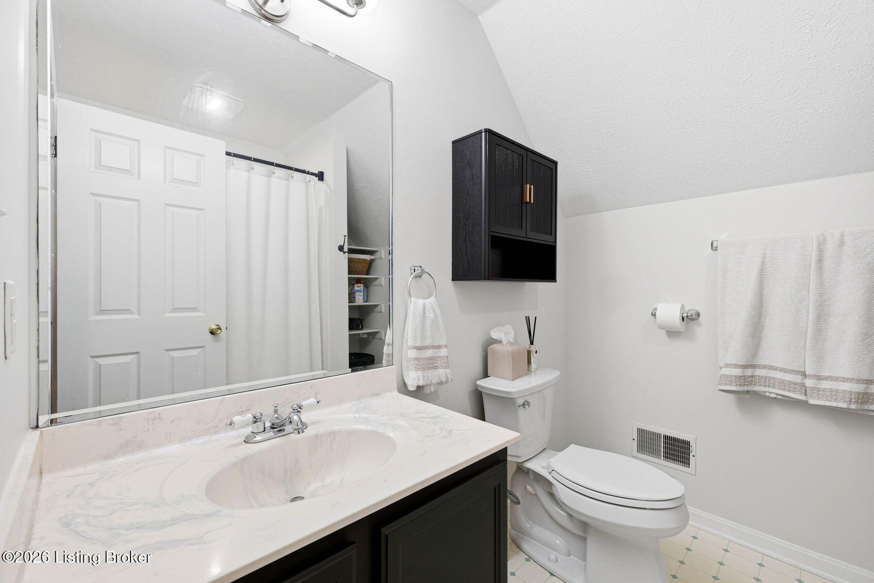 8613 Hickory Falls Ln Property Photo 55