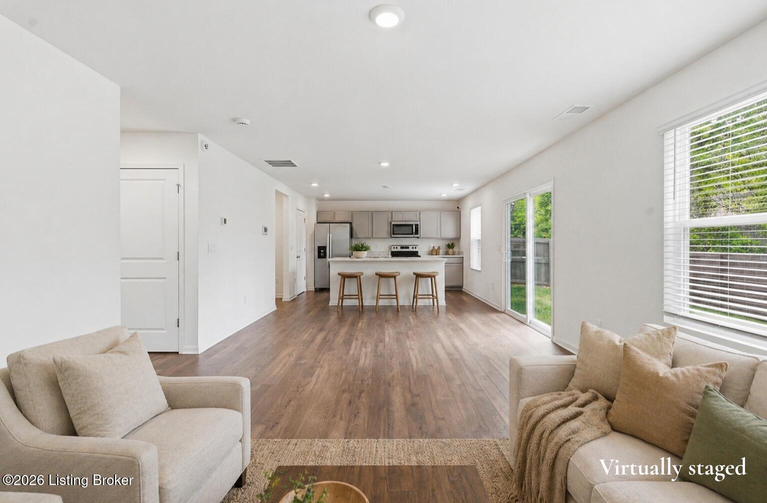 8990 Auburn Woods Rd Property Photo 15