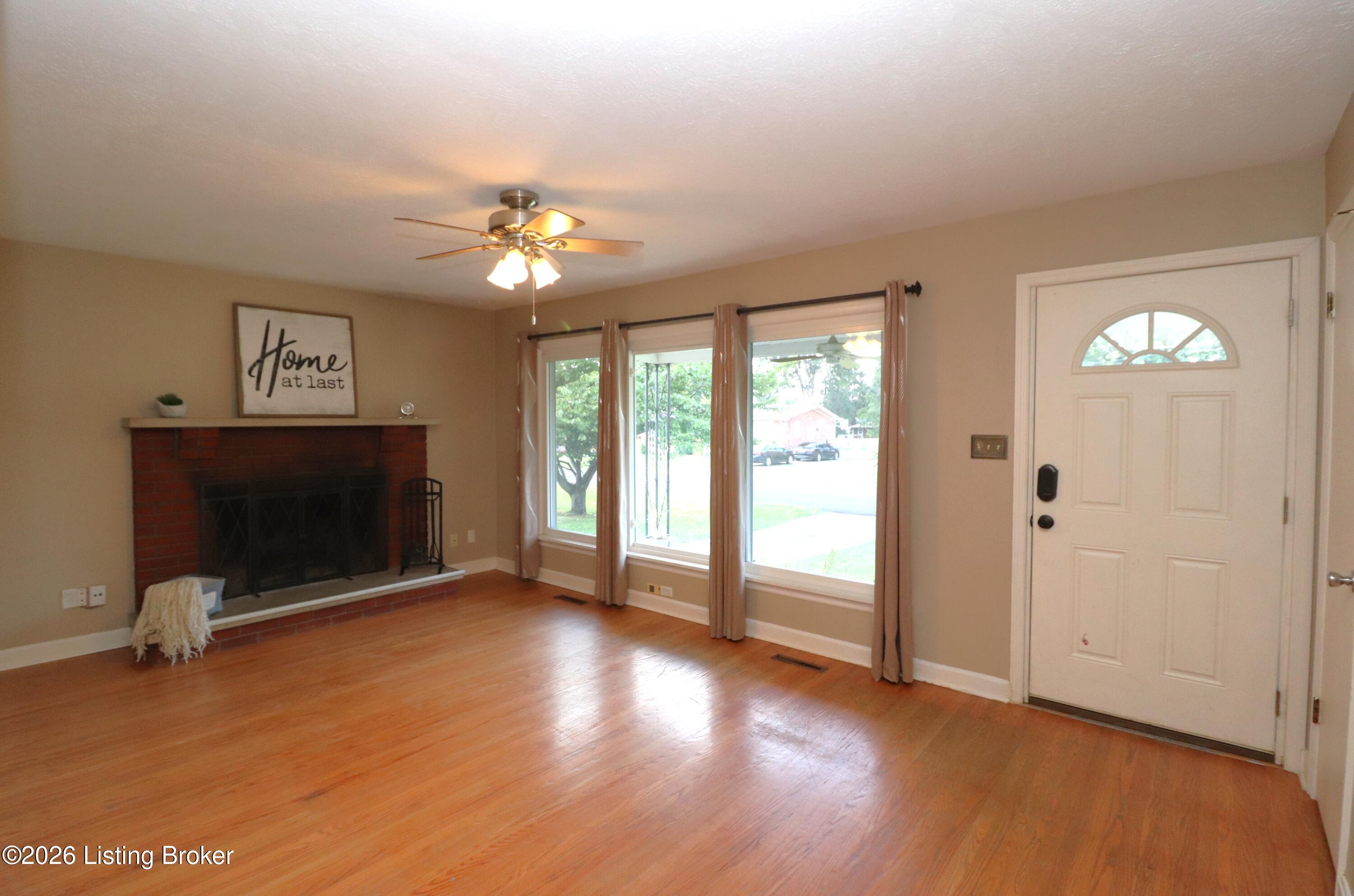 6702 Moorhaven Dr Property Photo 3