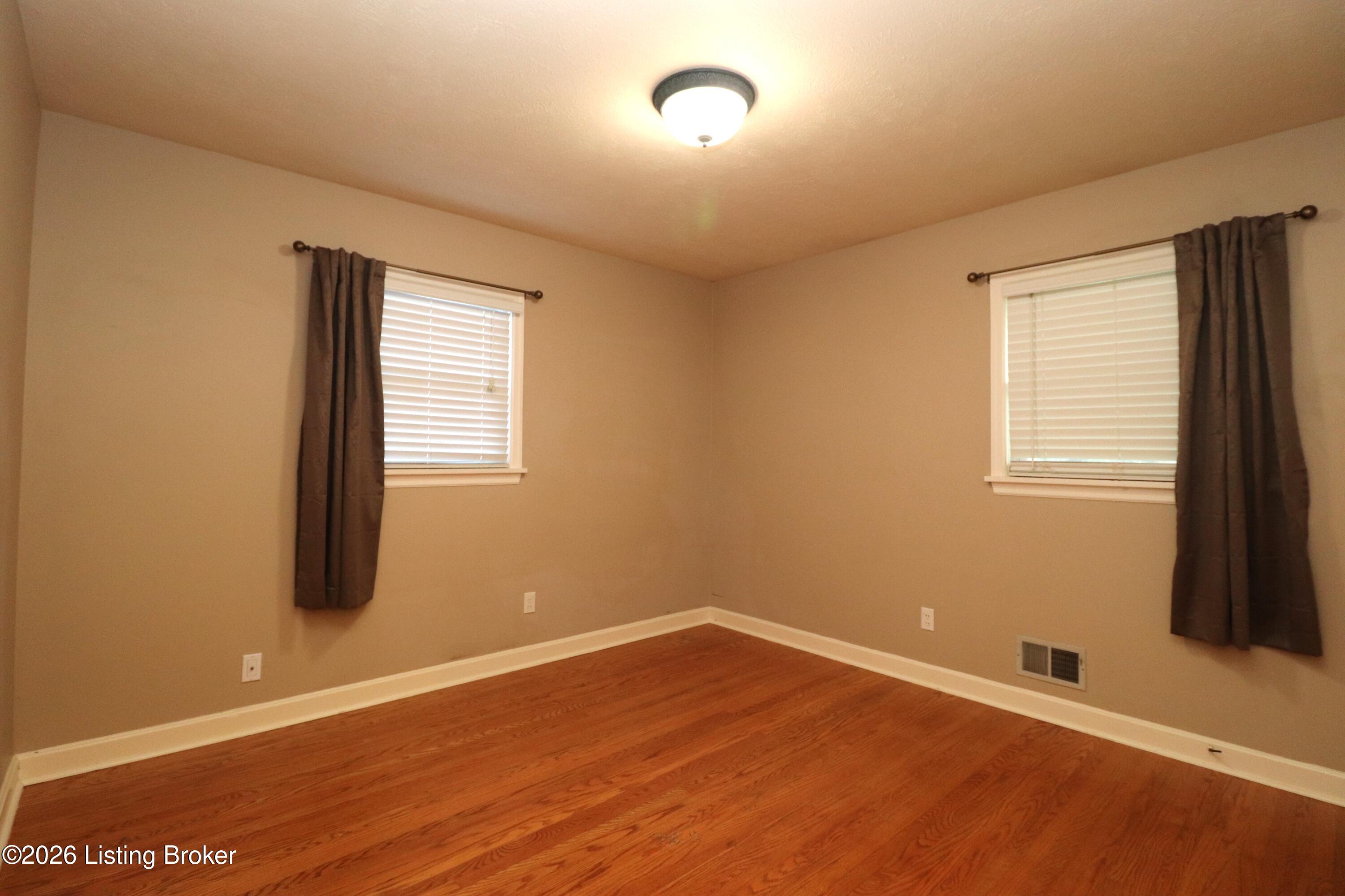 6702 Moorhaven Dr Property Photo 11