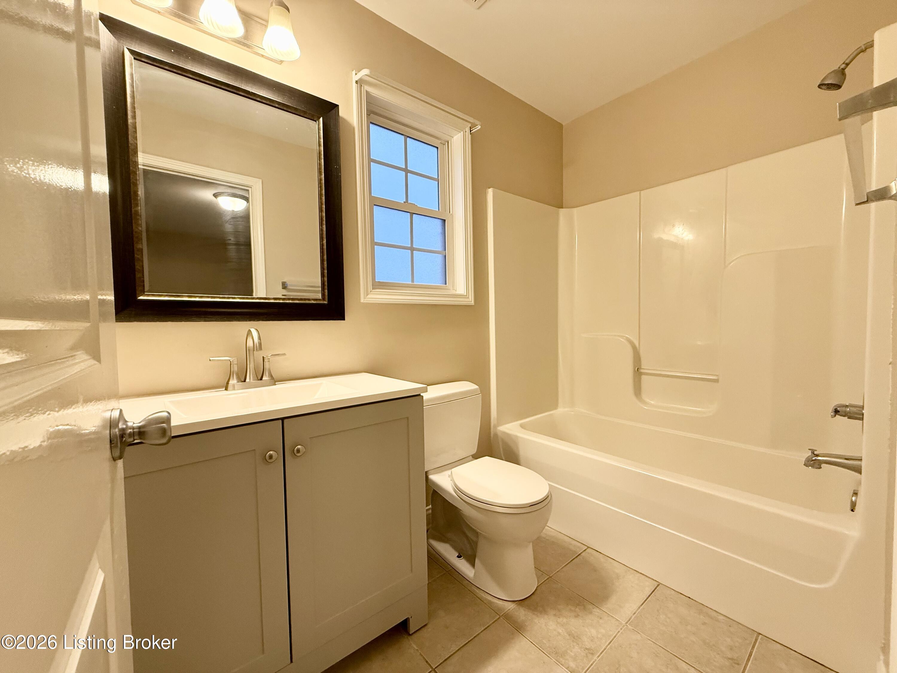 123 Harlan Ave Property Photo 16