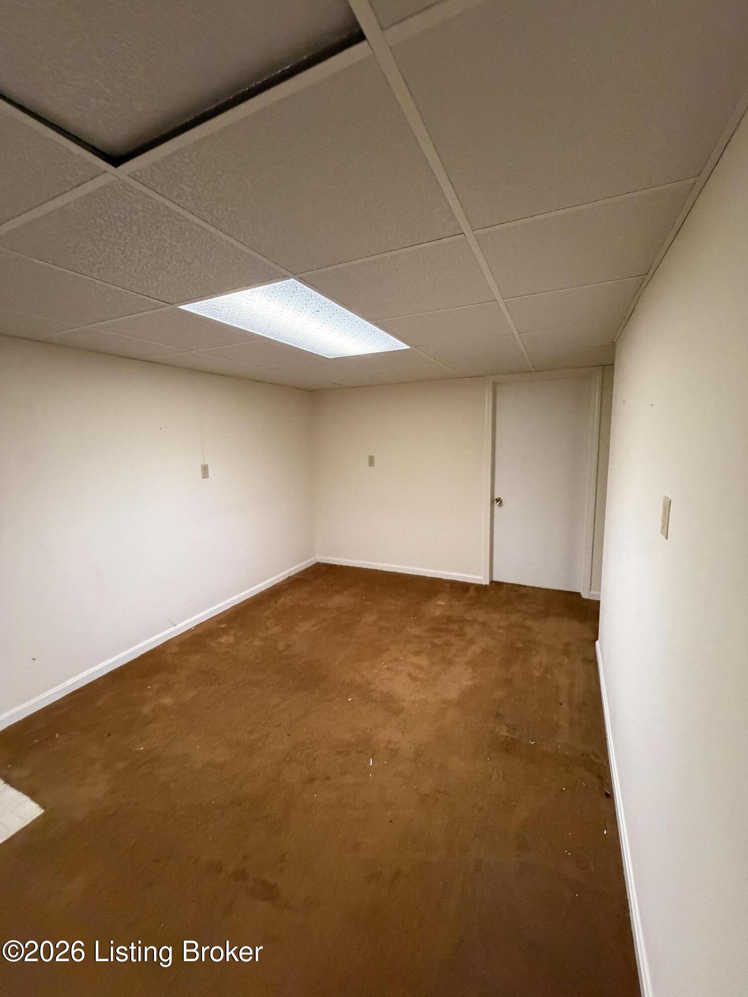 2508 Gardiner Ln Property Photo 17