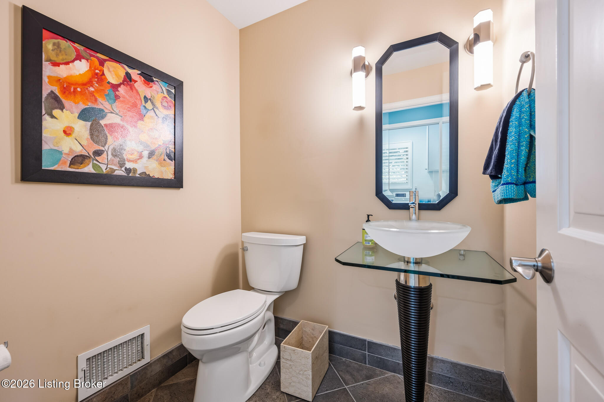 1138 Rostrevor Cir Property Photo 28