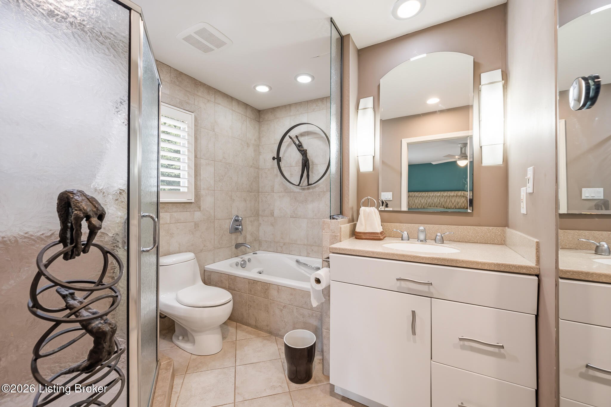 1138 Rostrevor Cir Property Photo 32