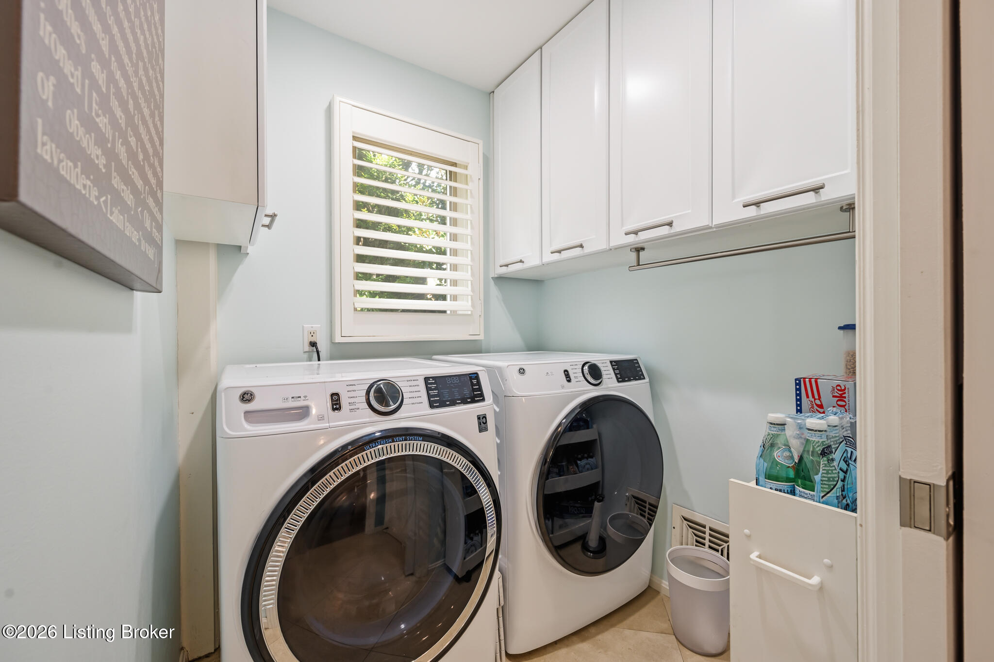 1138 Rostrevor Cir Property Photo 36
