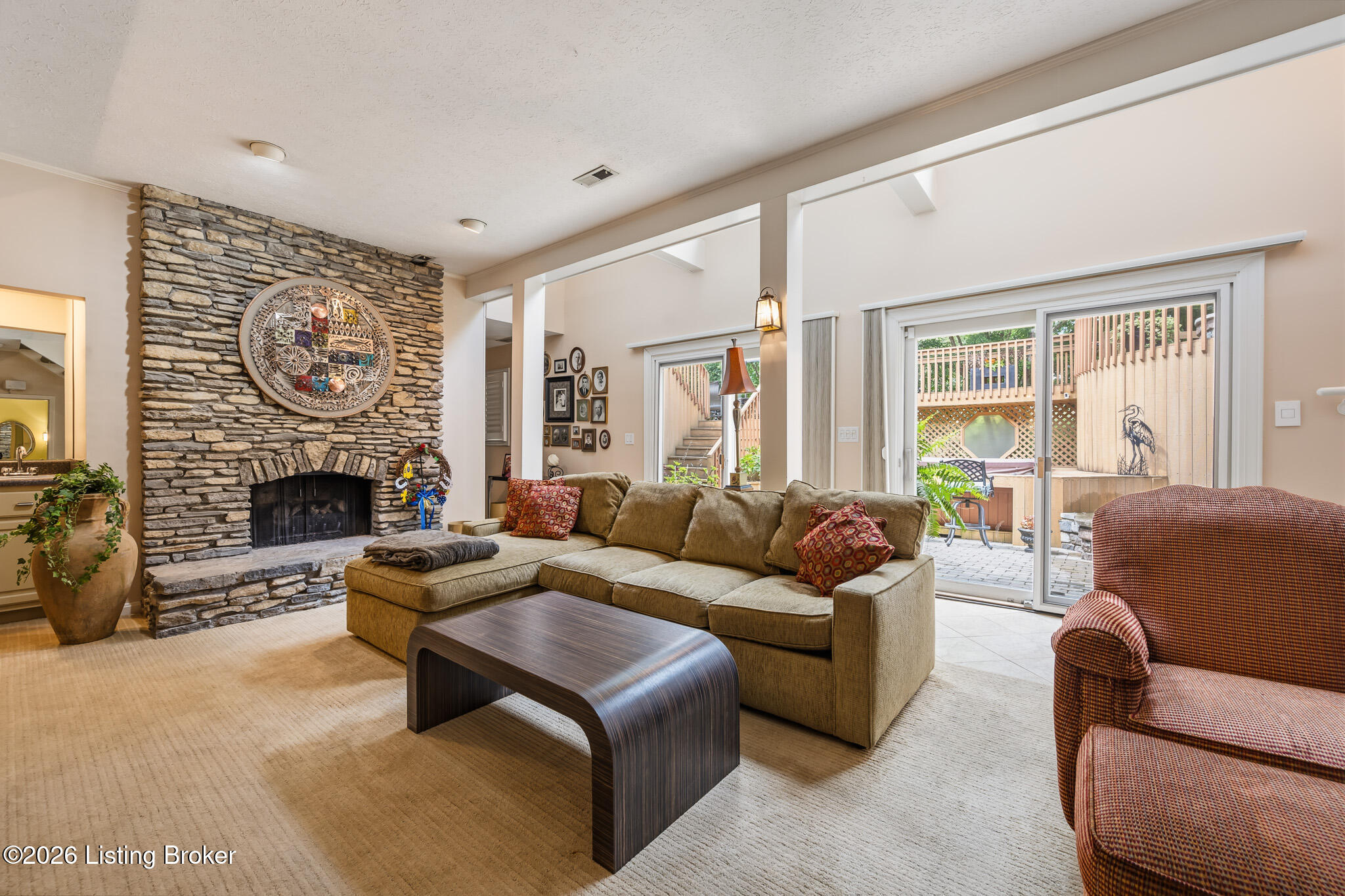 1138 Rostrevor Cir Property Photo 41