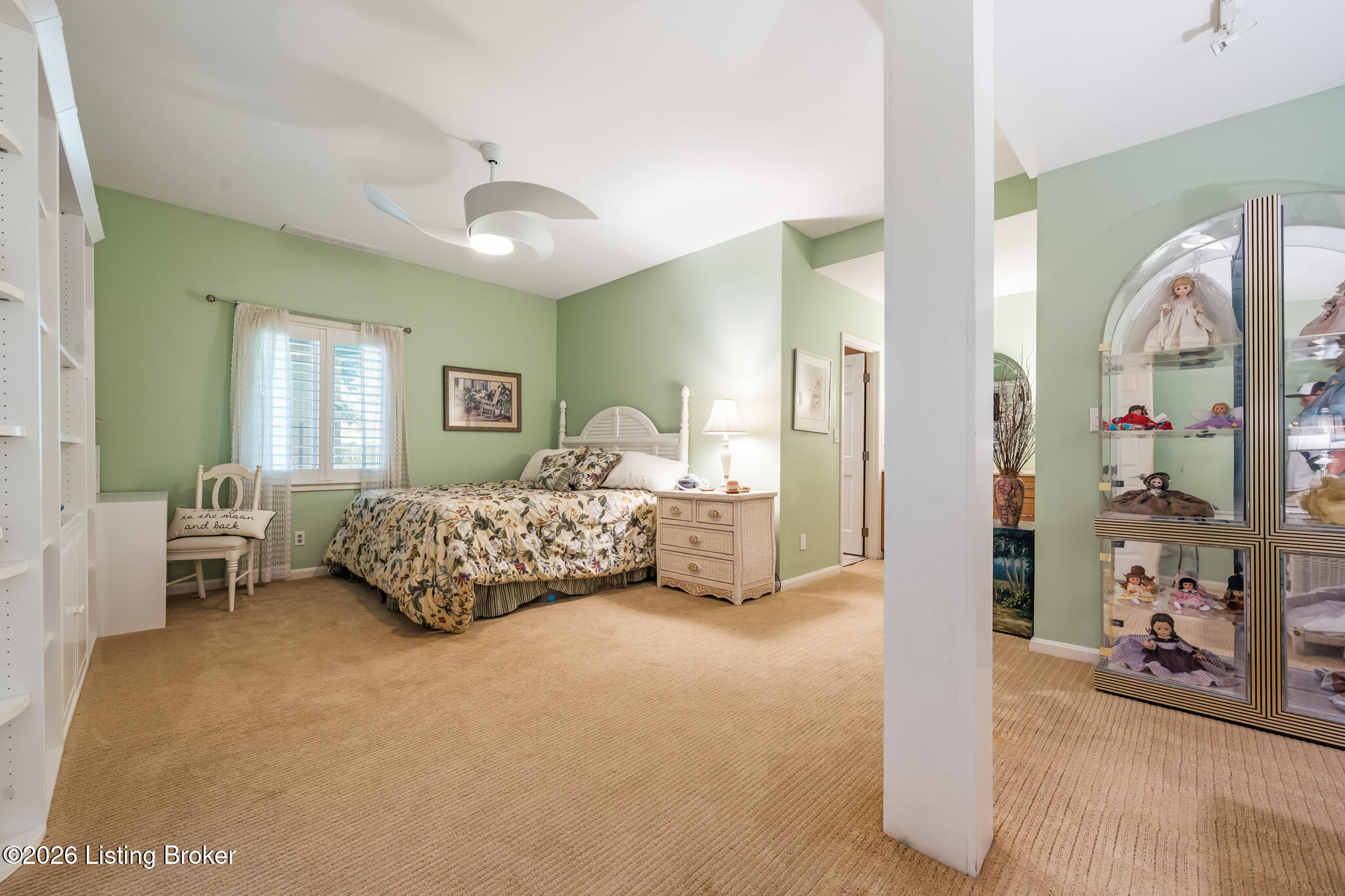 1138 Rostrevor Cir Property Photo 45