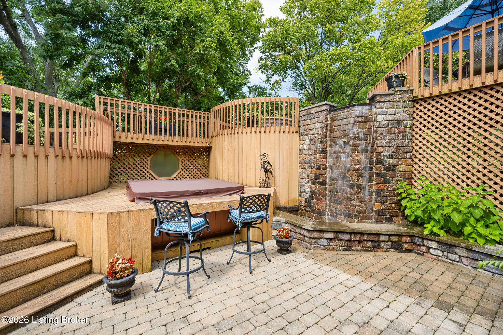 1138 Rostrevor Cir Property Photo 55