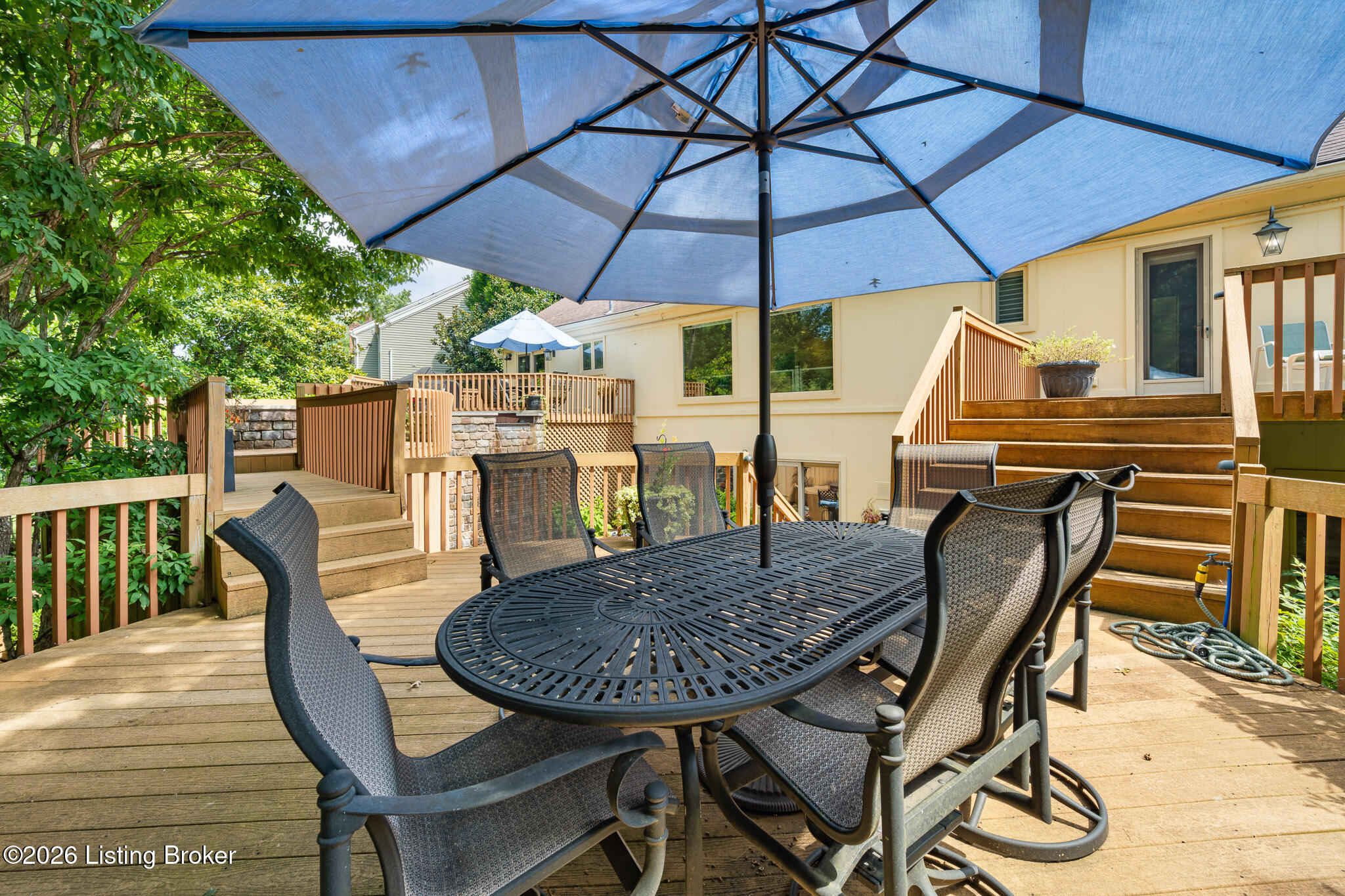 1138 Rostrevor Cir Property Photo 58