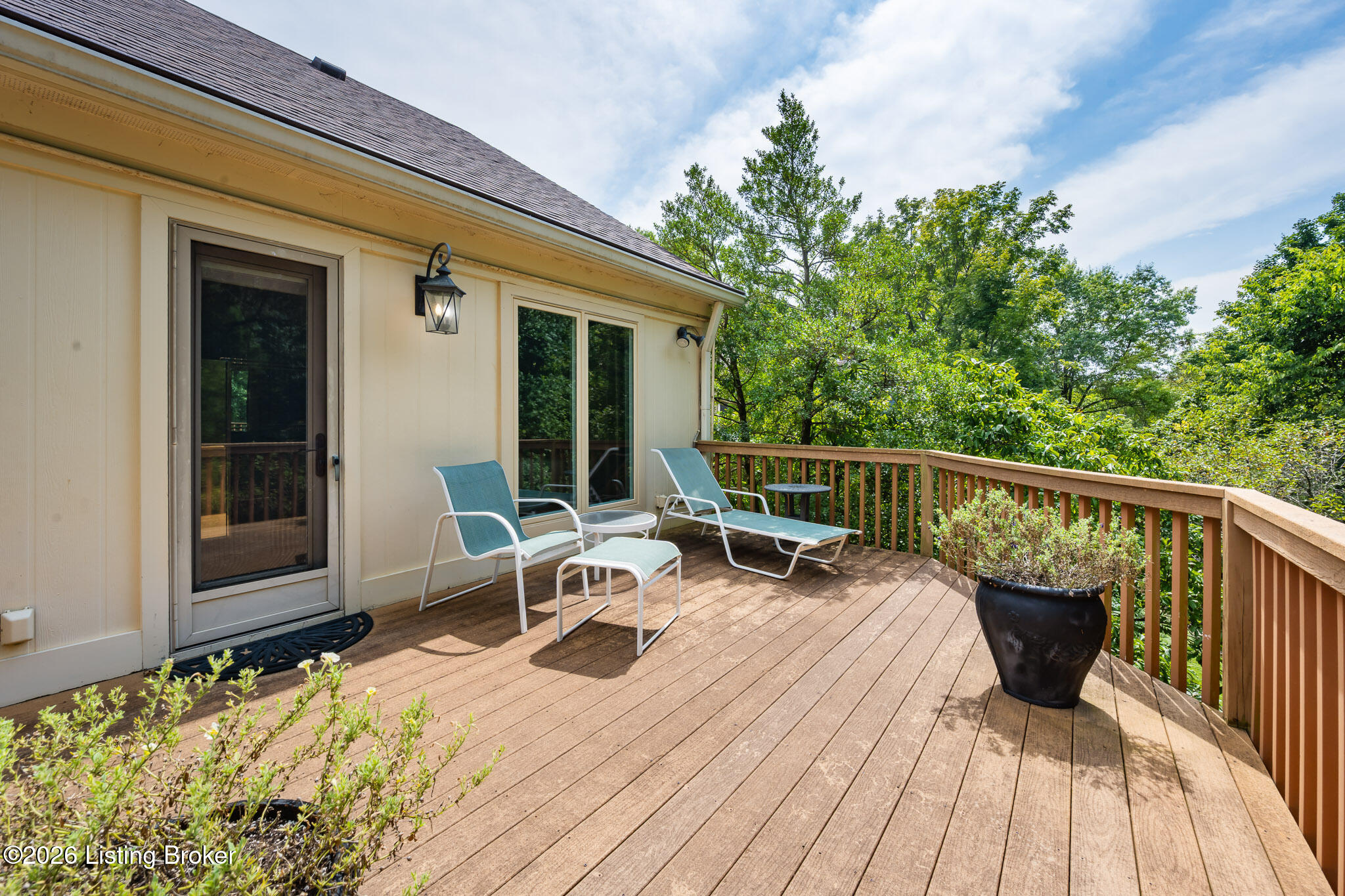 1138 Rostrevor Cir Property Photo 59