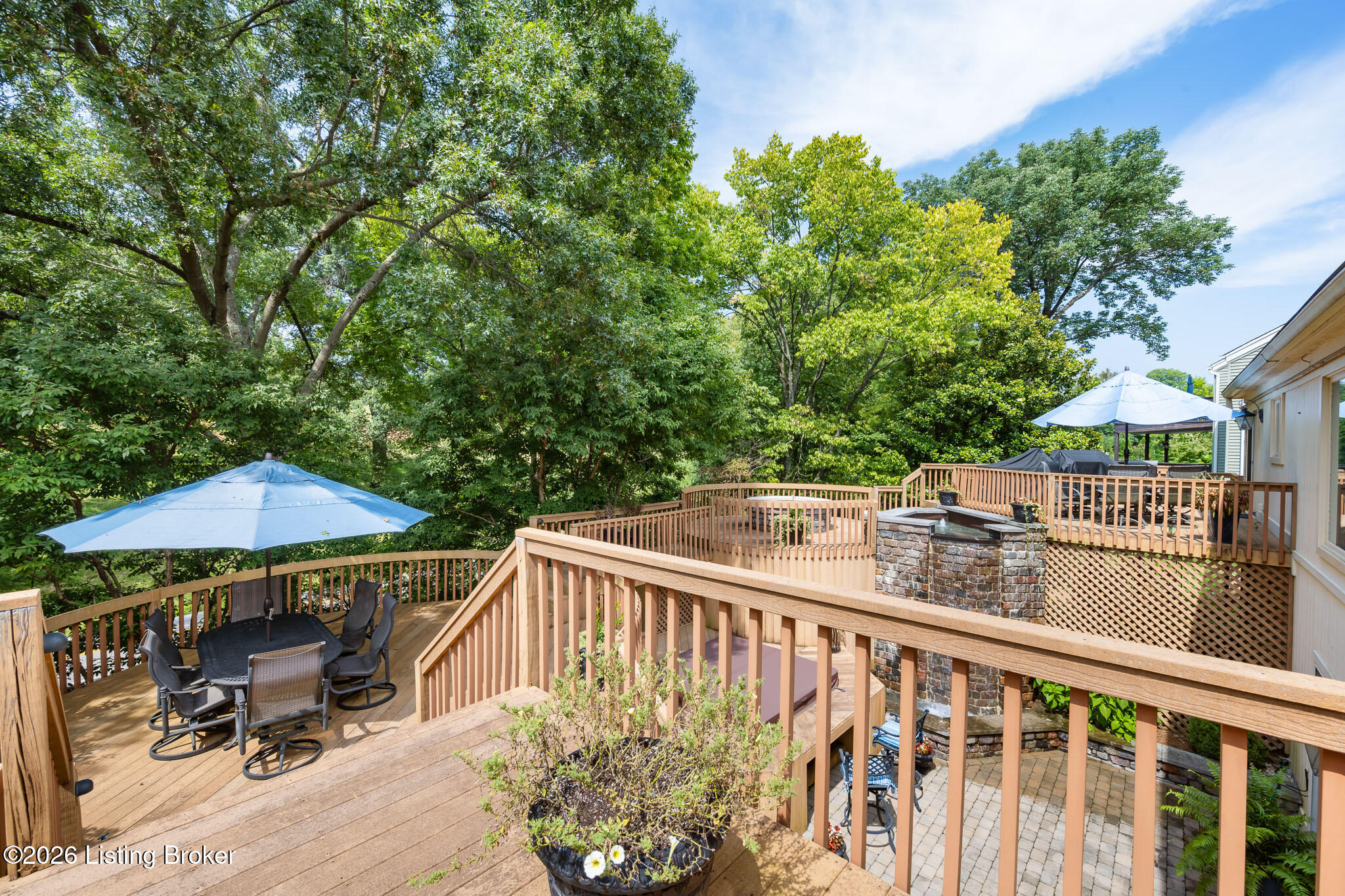1138 Rostrevor Cir Property Photo 60