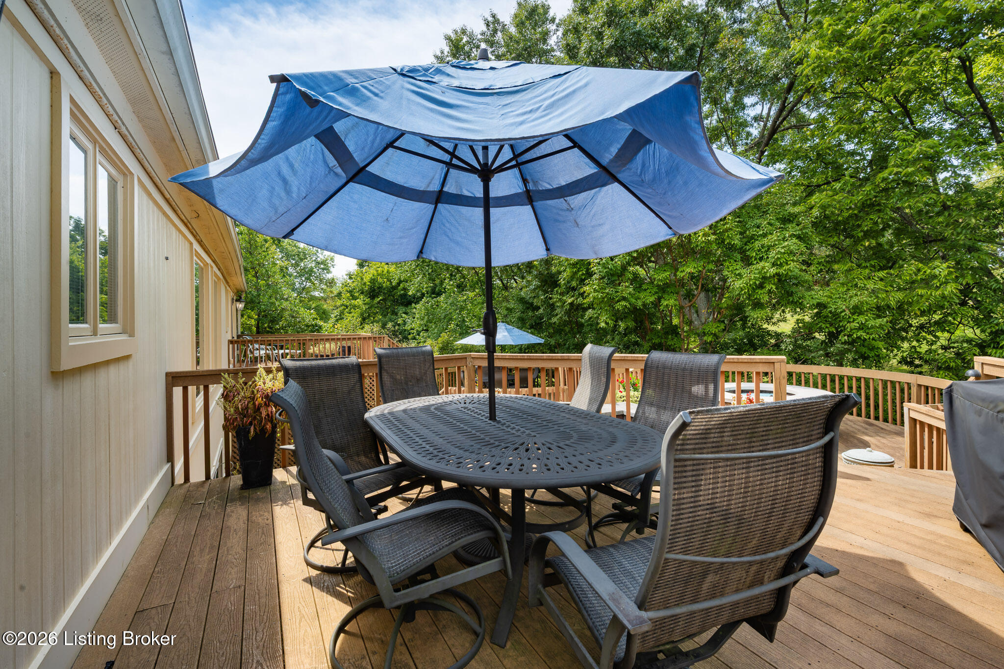 1138 Rostrevor Cir Property Photo 66