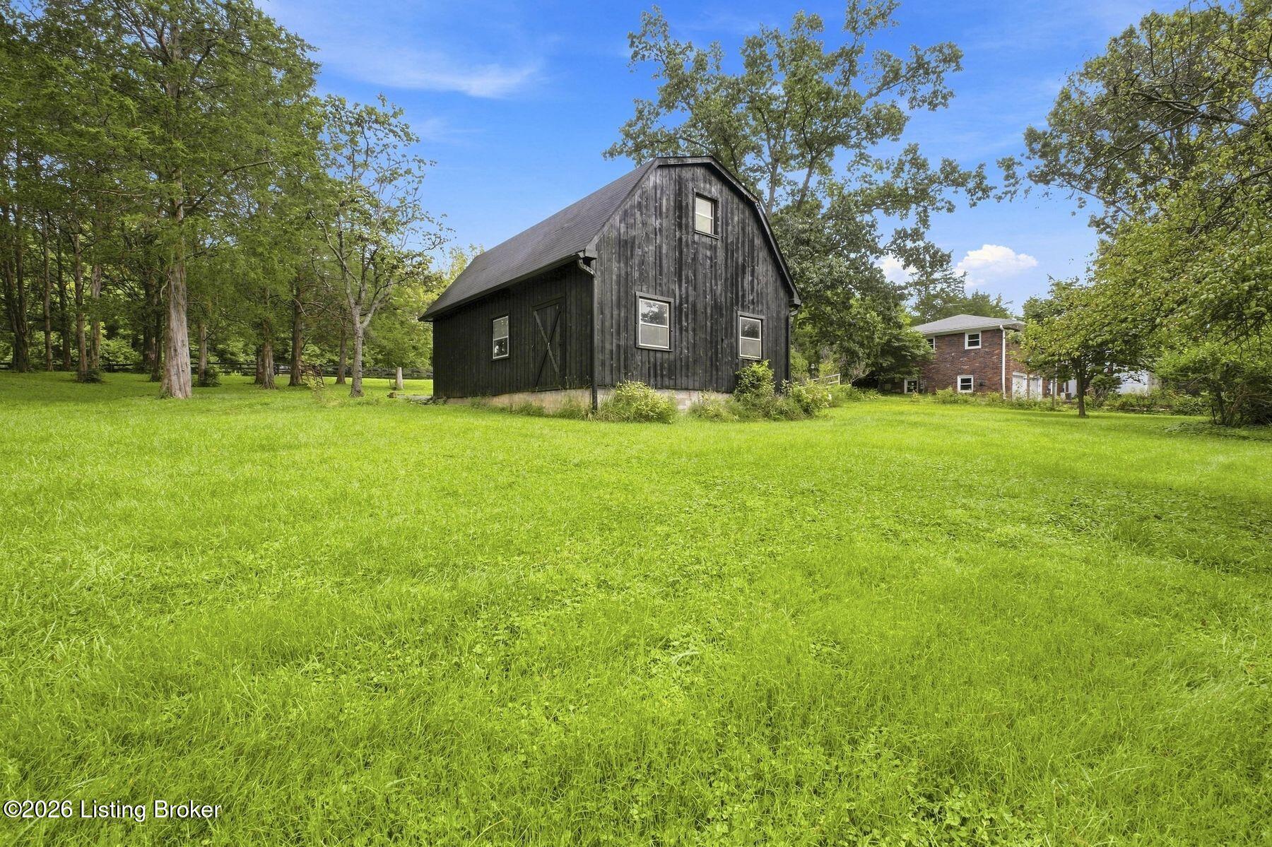 1802 Ironwood Rd Property Photo 8