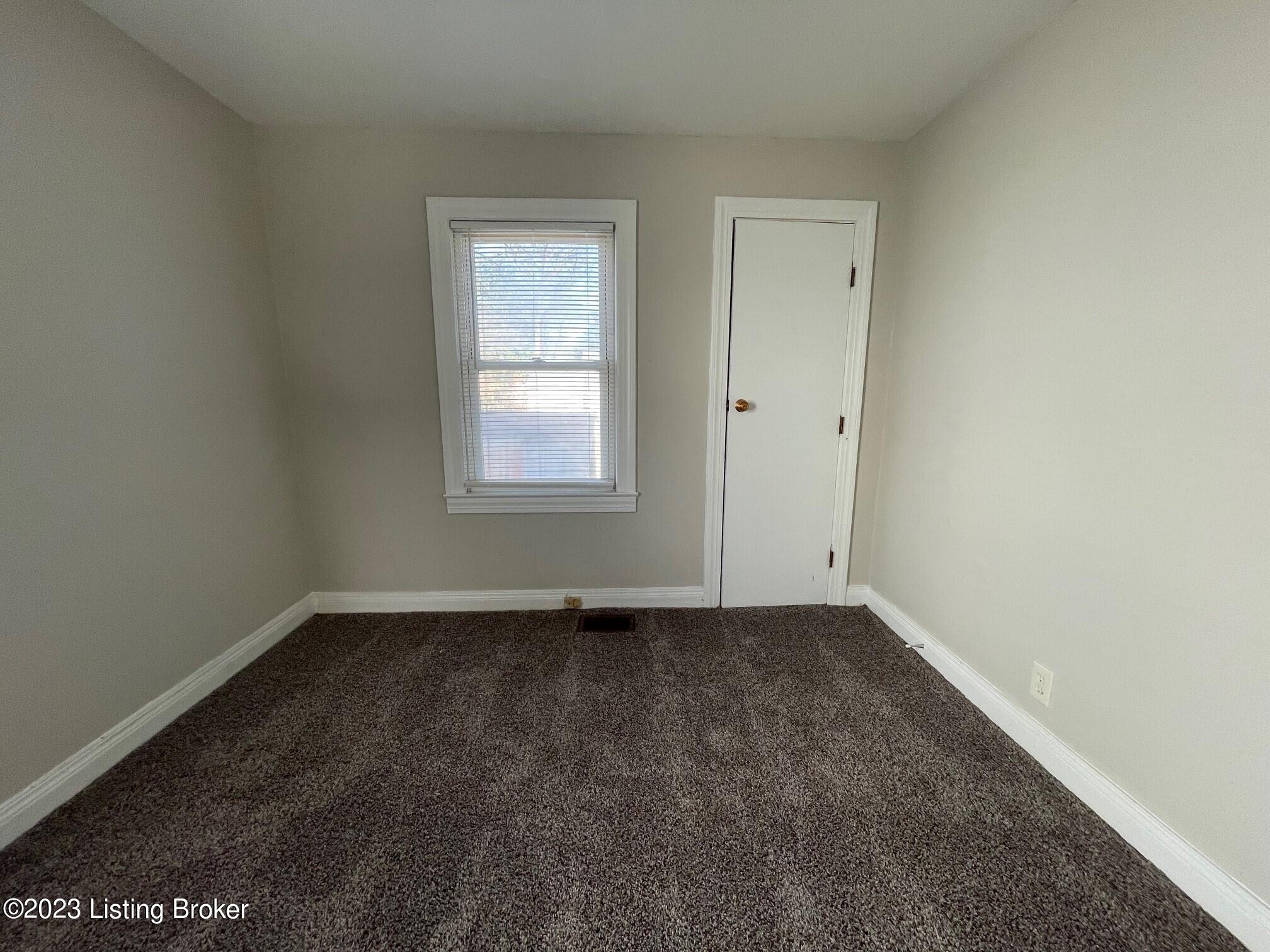 1401 Thornberry Ave Property Photo 4