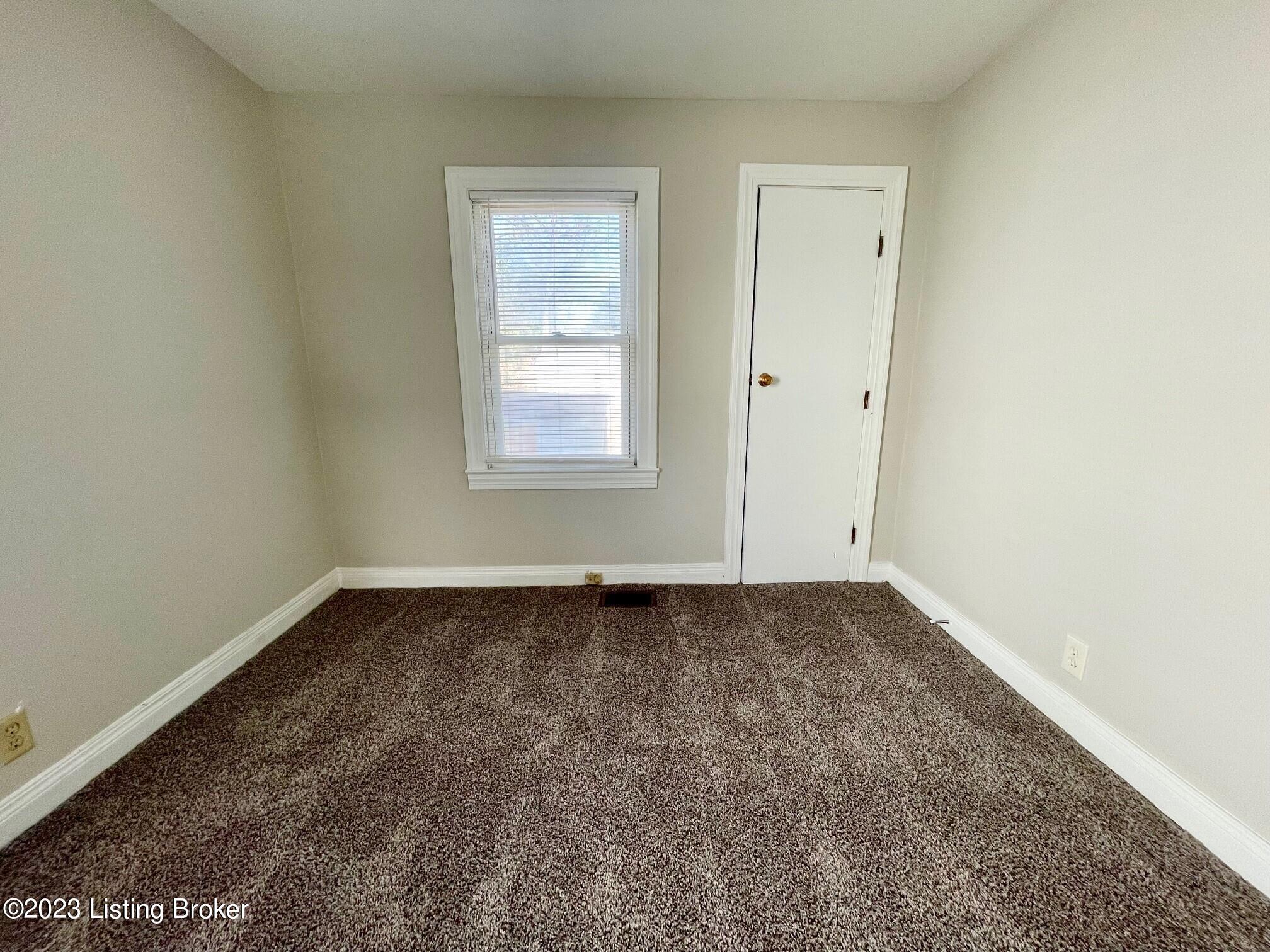 1401 Thornberry Ave Property Photo 5