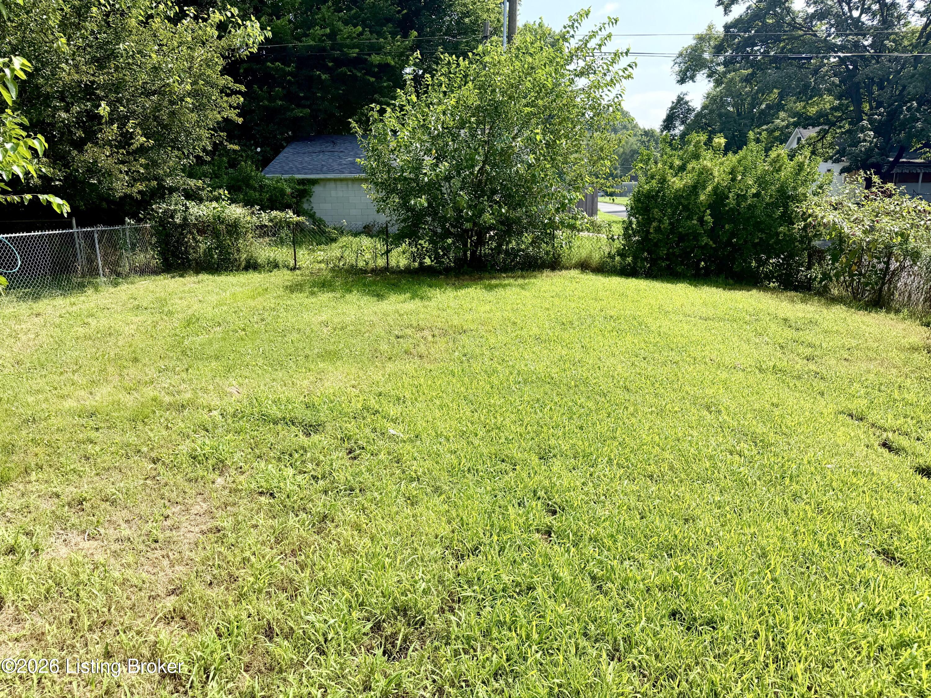 1401 Thornberry Ave Property Photo 9