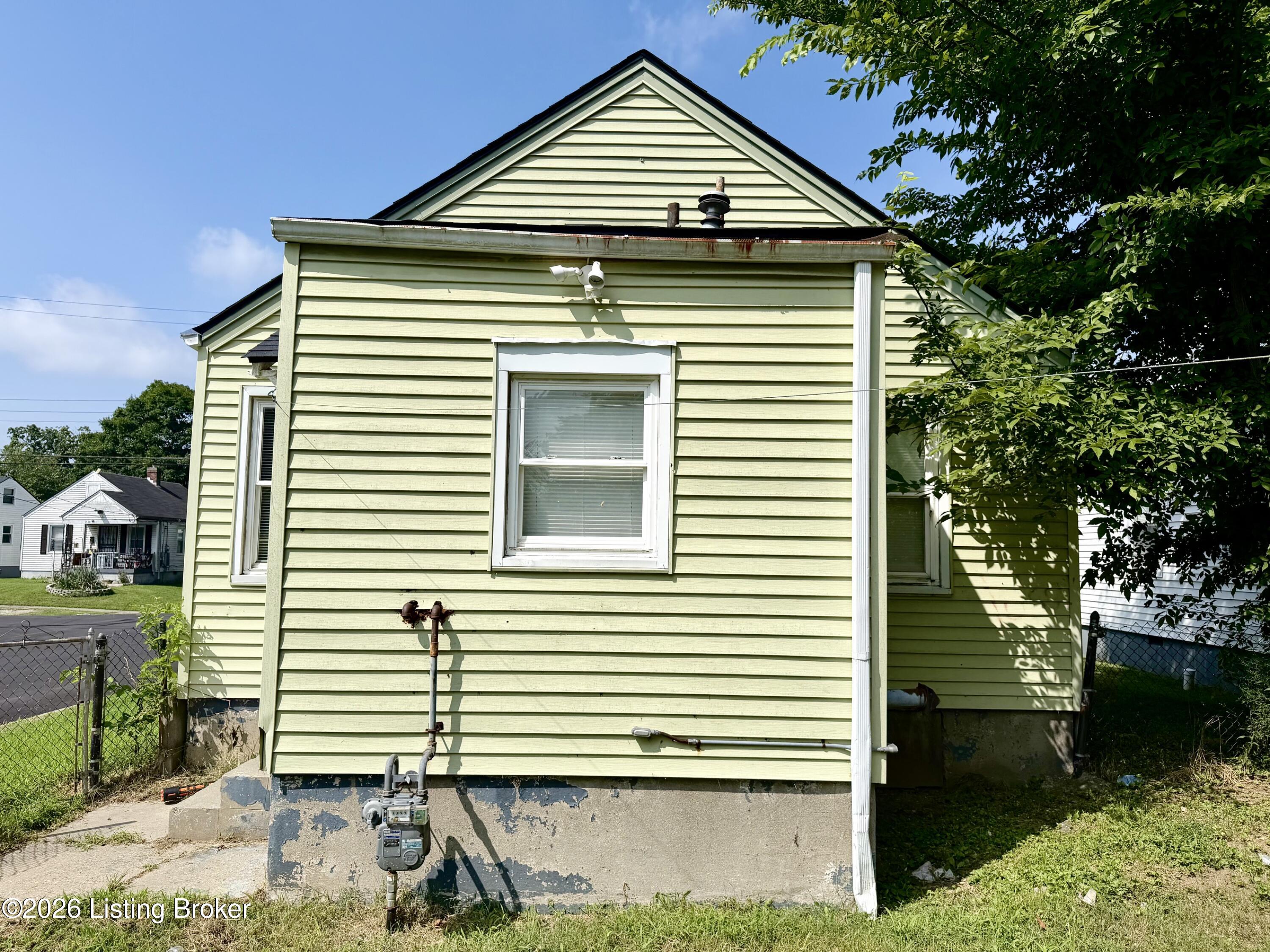 1401 Thornberry Ave Property Photo 11