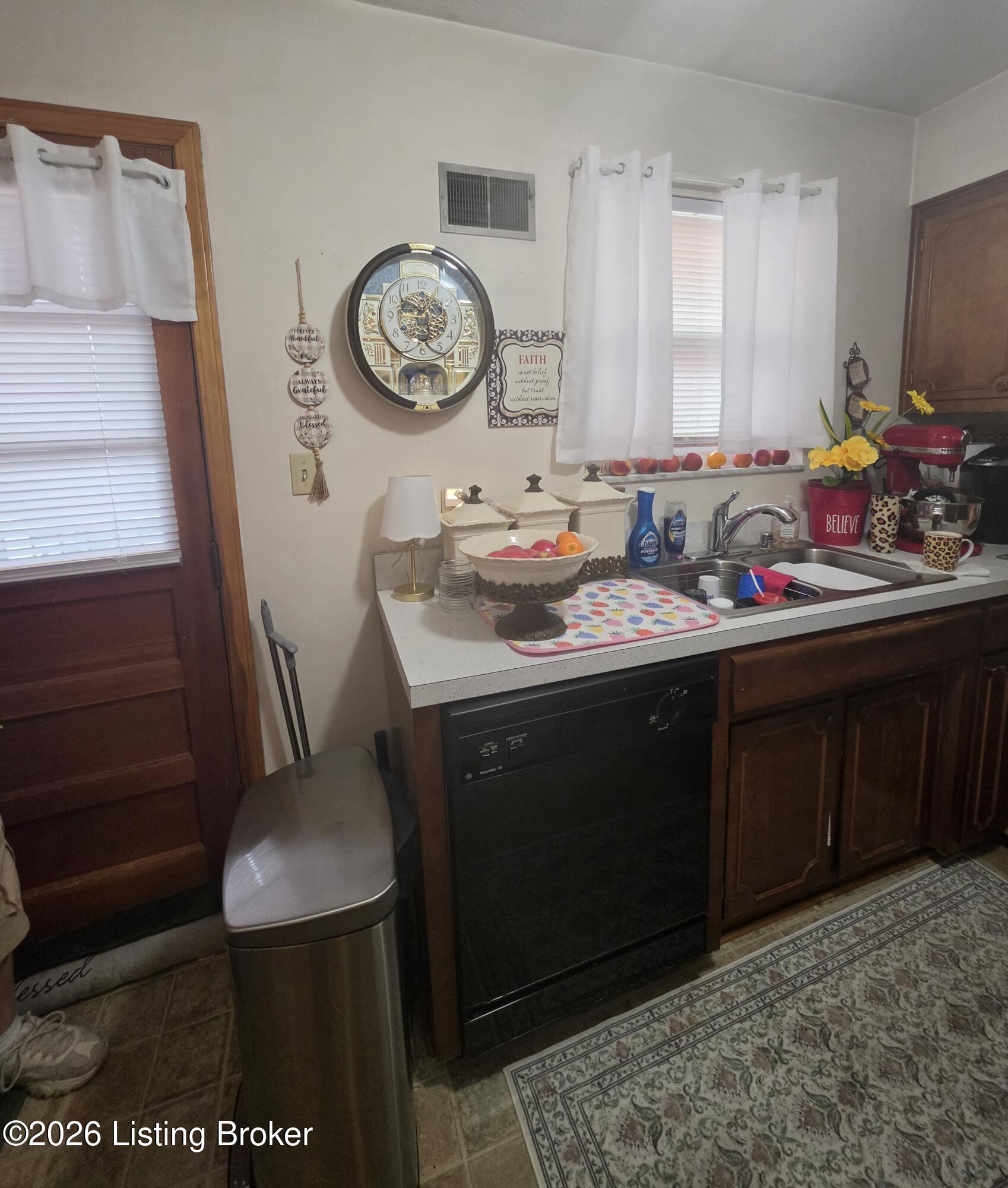 3205 Orchard Manor Cir Property Photo 5