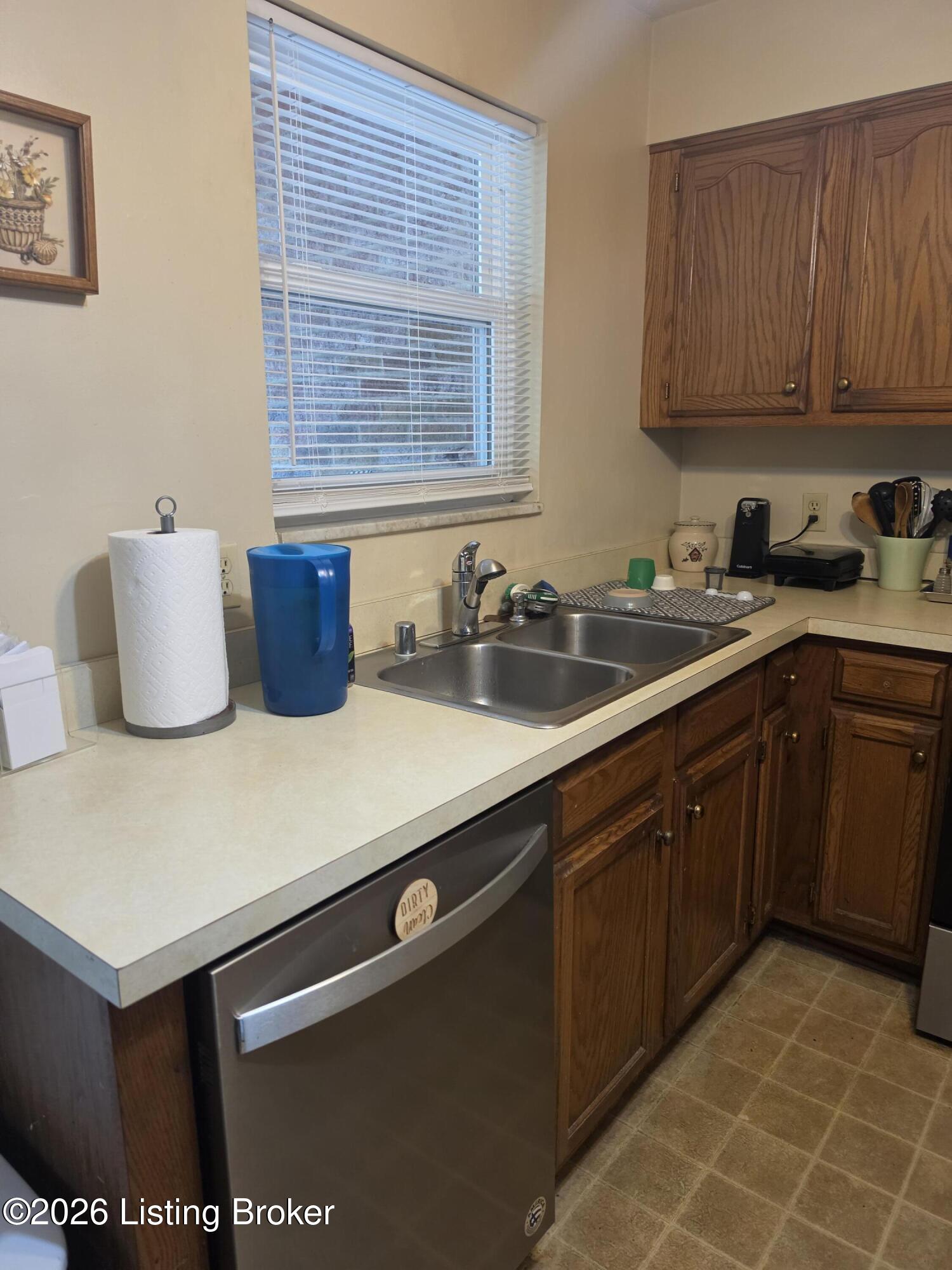 3205 Orchard Manor Cir Property Photo 9