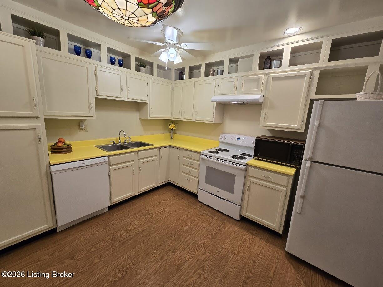 5800 Coach Gate Wynde Apt 273 Property Photo 4