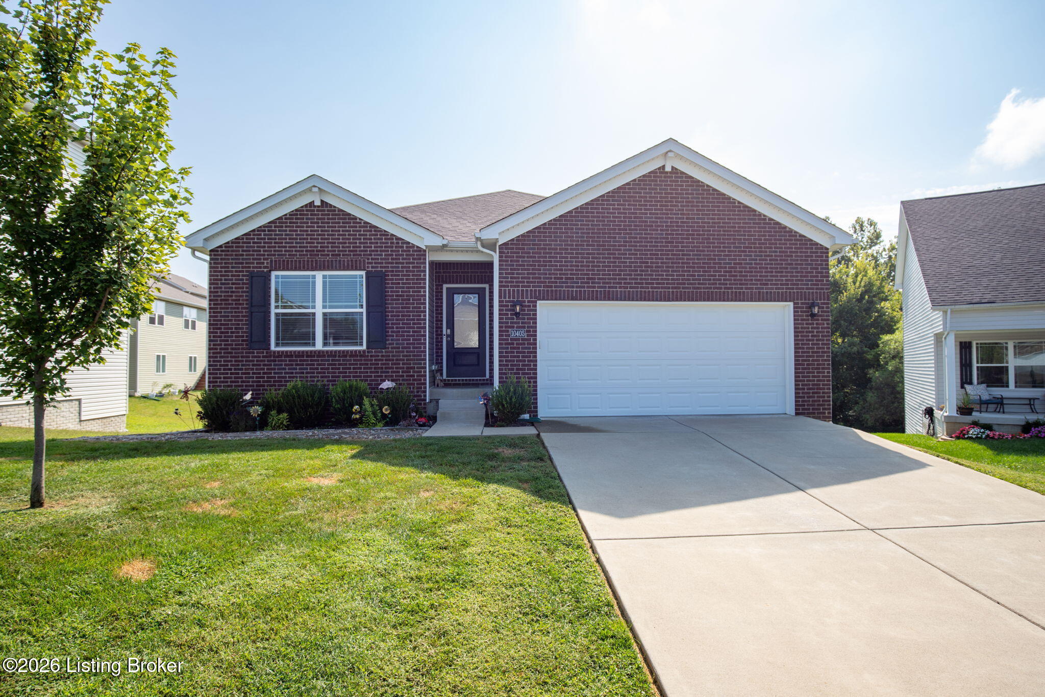 10405 Cedar Meadows Ct Property Photo 2