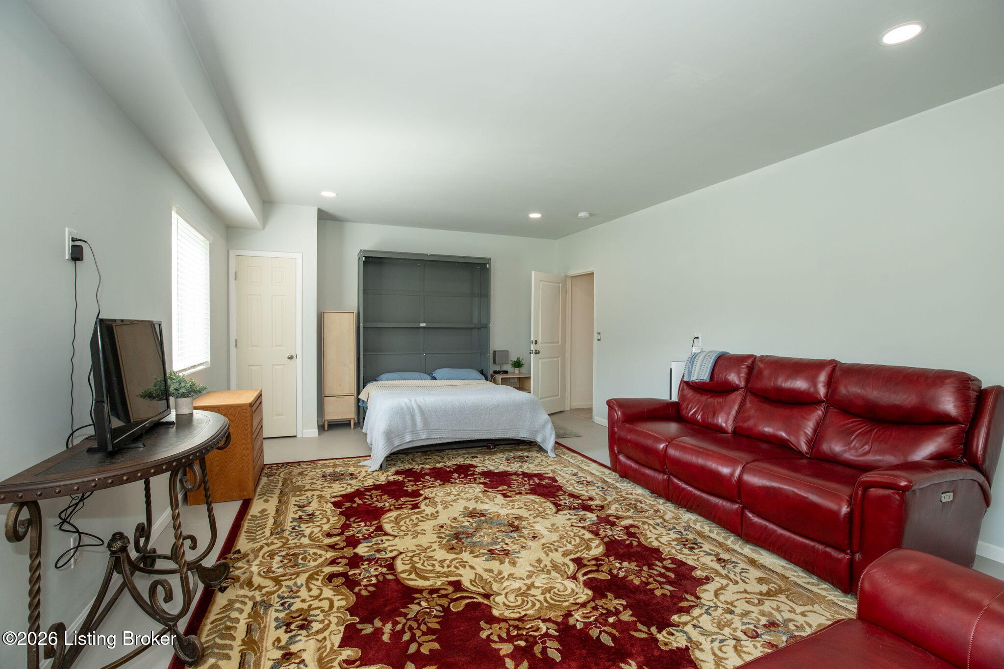 10405 Cedar Meadows Ct Property Photo 36