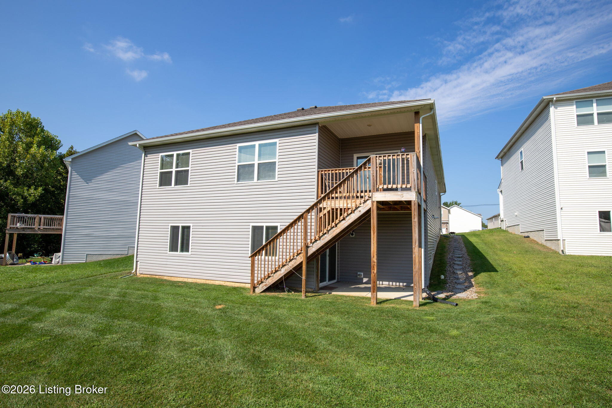 10405 Cedar Meadows Ct Property Photo 37