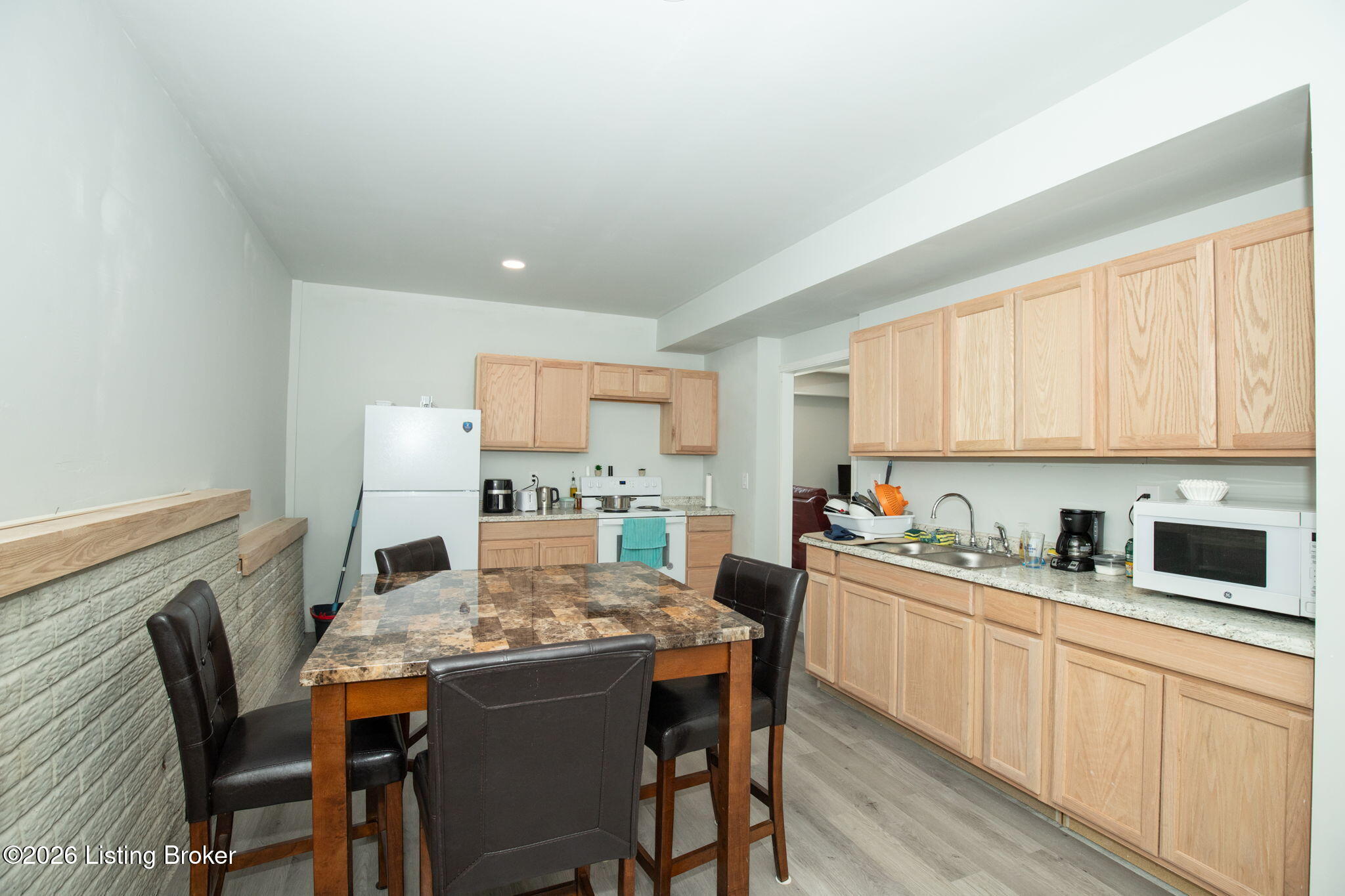 10405 Cedar Meadows Ct Property Photo 42