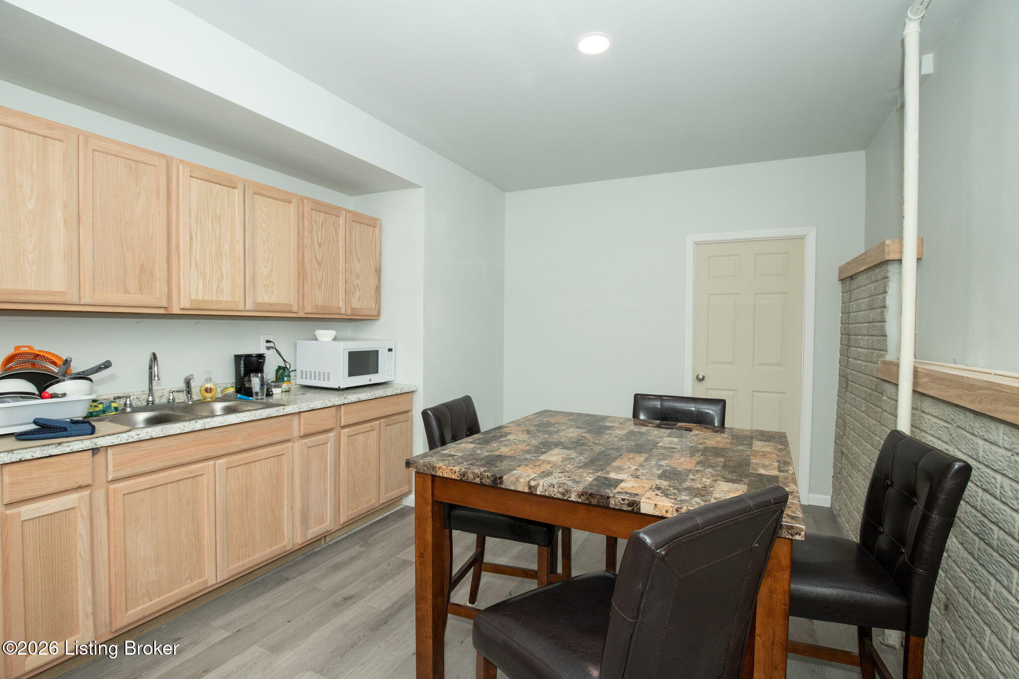 10405 Cedar Meadows Ct Property Photo 45
