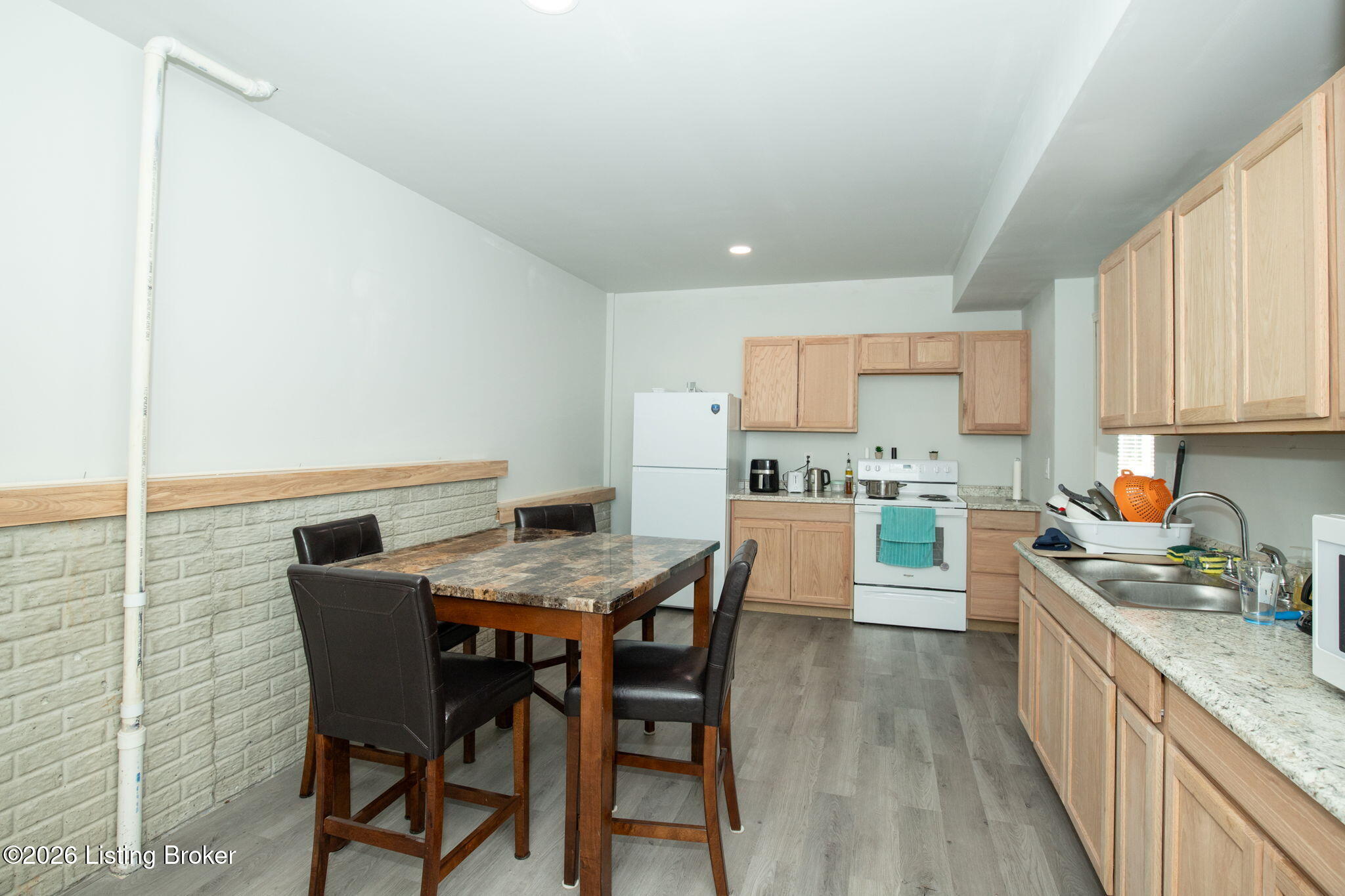 10405 Cedar Meadows Ct Property Photo 46