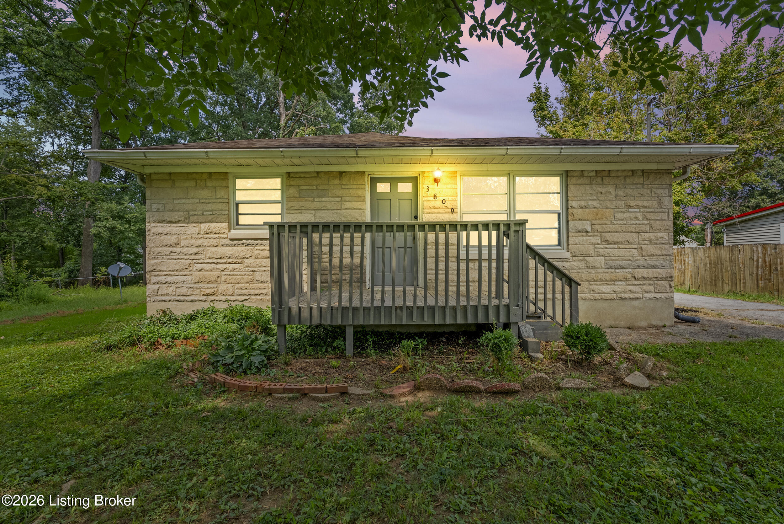 3809 Susan Ln Property Photo 1
