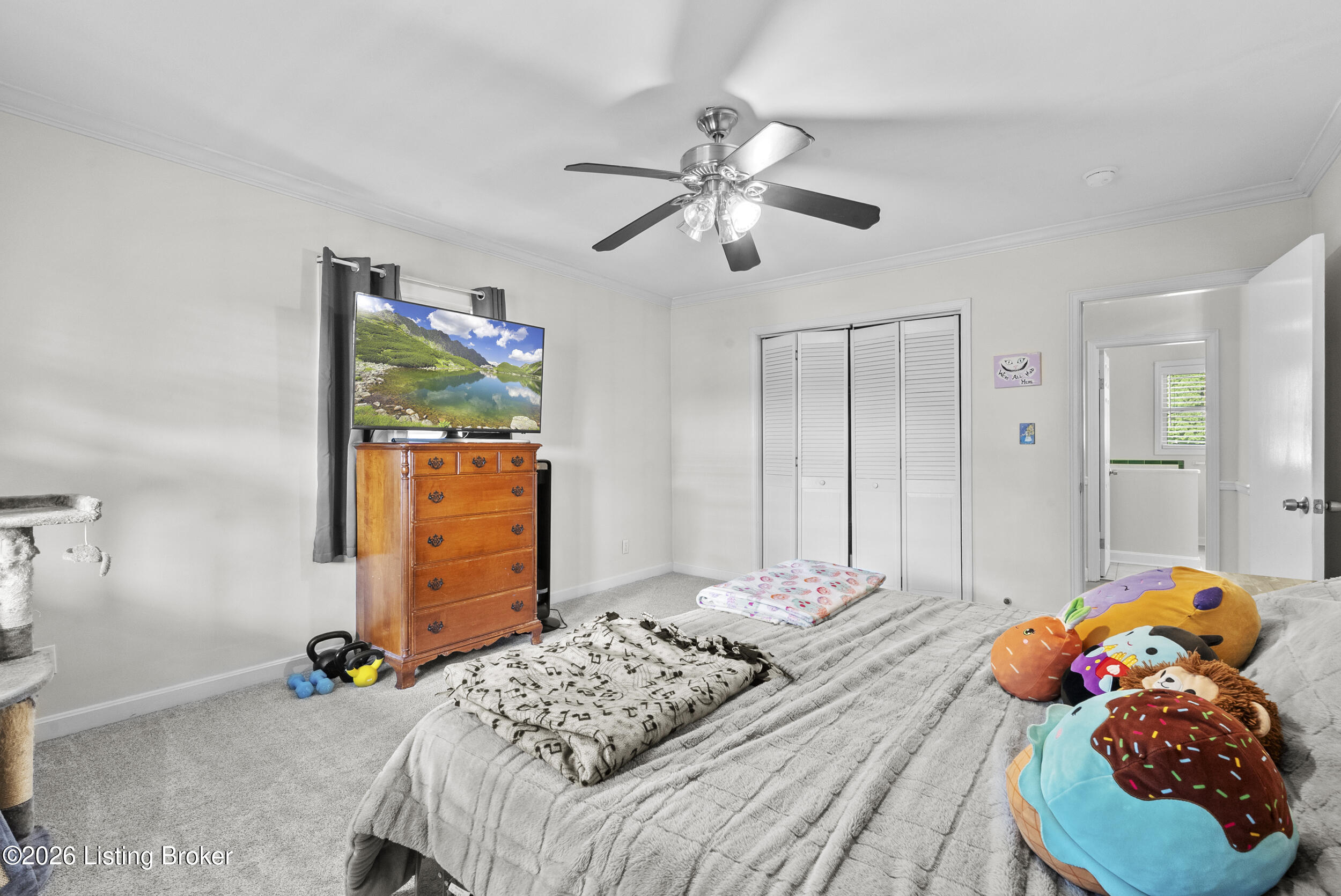1227 Ormsby Ln Property Photo 20