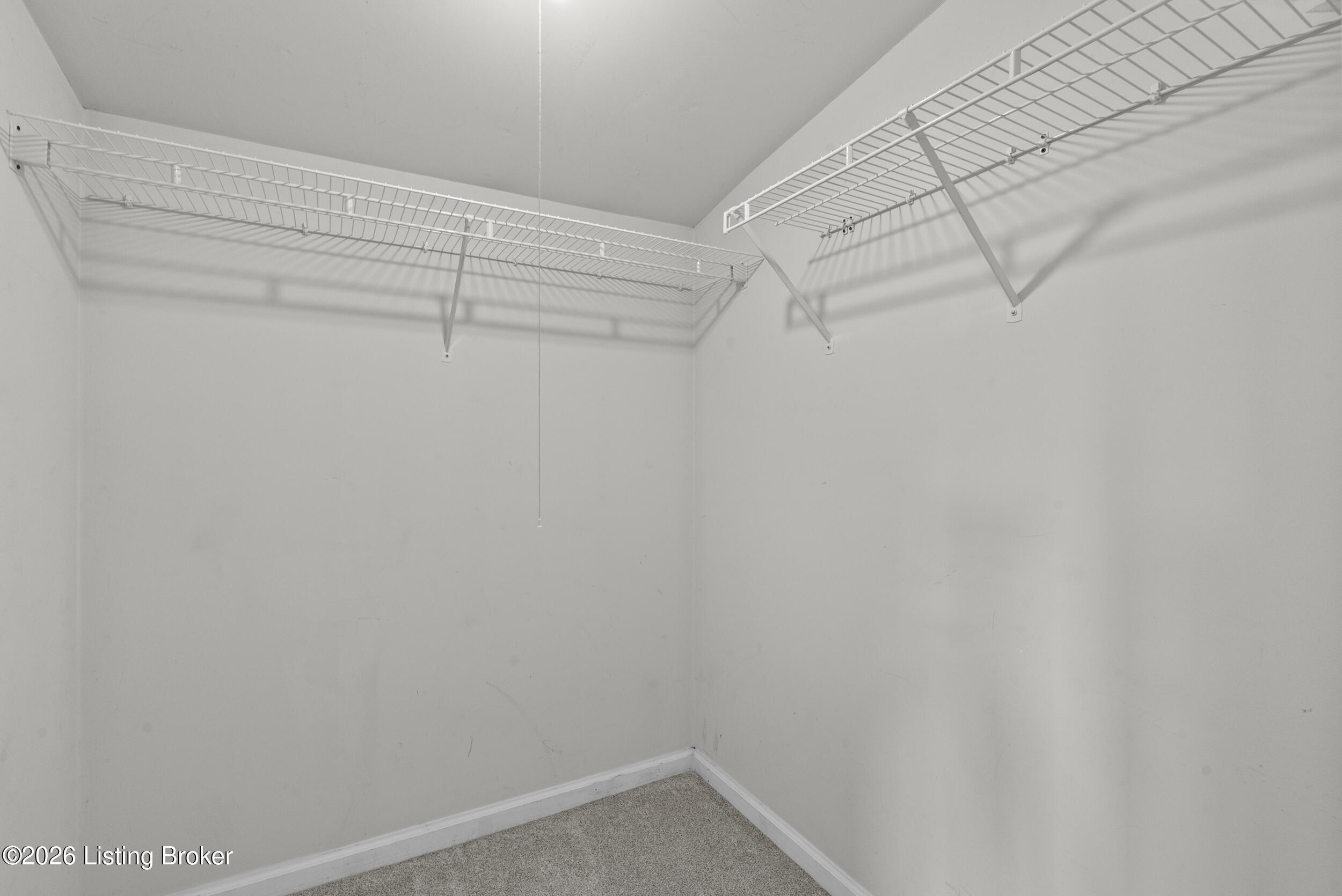 1227 Ormsby Ln Property Photo 28